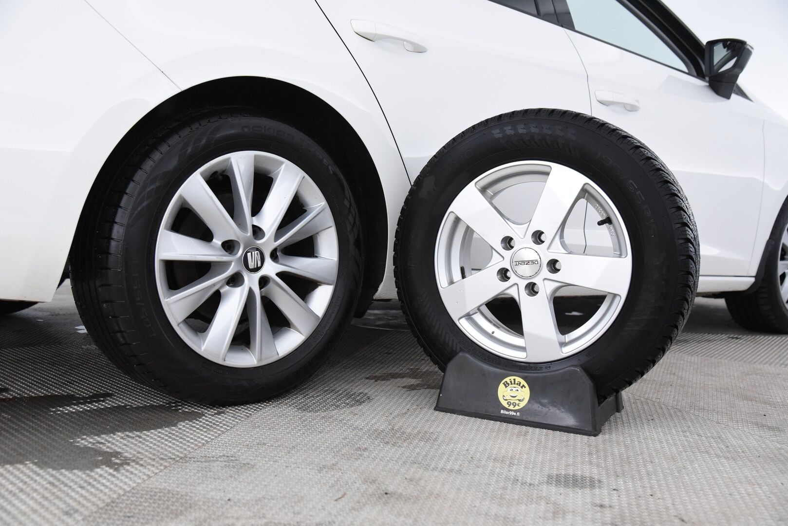 Seat Leon ST 2017 1,0 TSI 115 Ecomotive Style DSG / Webasto / Vakkari / LED-lisävalo / - Suomi-auto / 2x alumiinivanteet / Hihna tehty! - Osta nyt, maksa vasta ensi vuonna