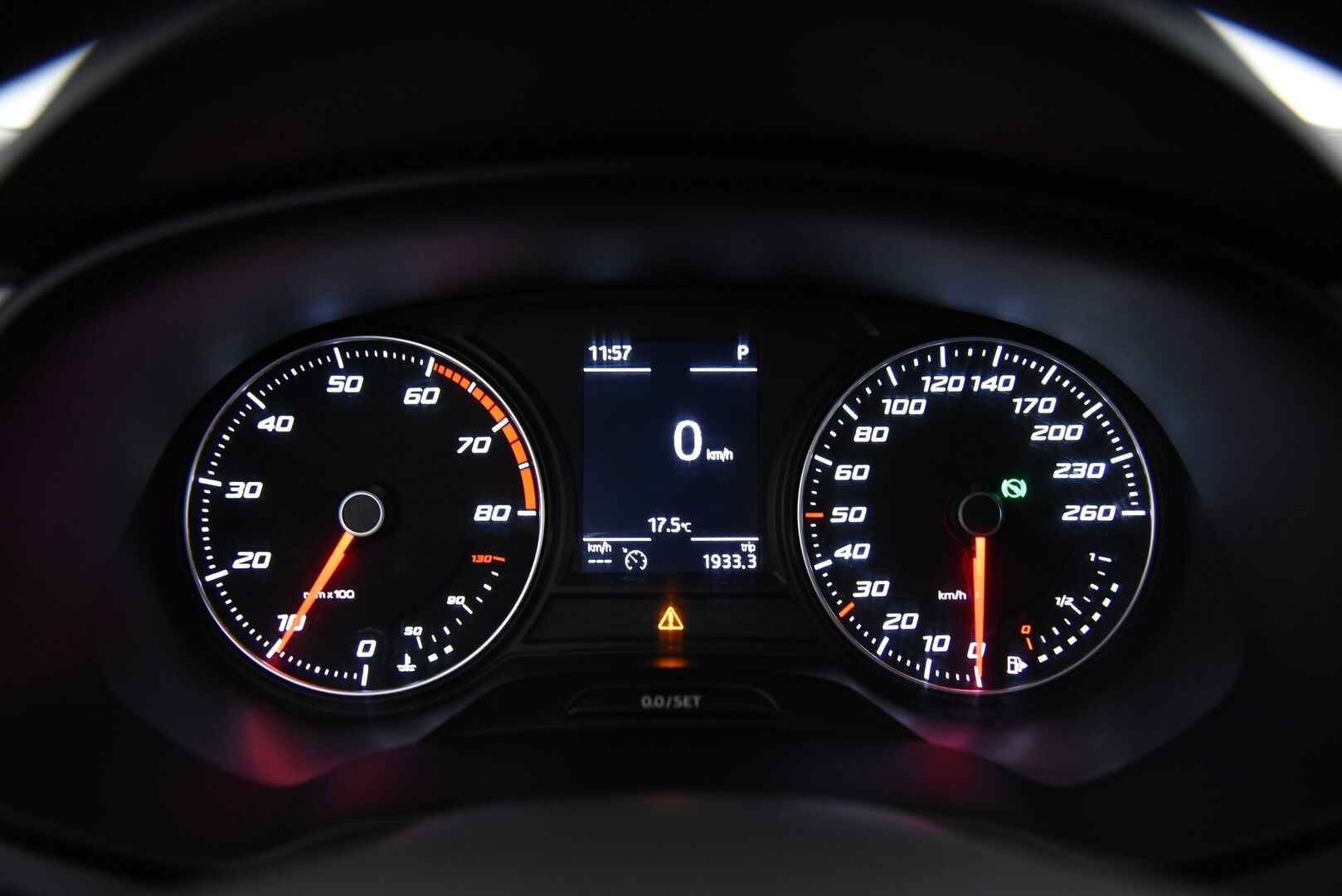 Seat Leon ST 2017 1,0 TSI 115 Ecomotive Style DSG / Webasto / Vakkari / LED-lisävalo / - Suomi-auto / 2x alumiinivanteet / Hihna tehty! - Osta nyt, maksa vasta ensi vuonna