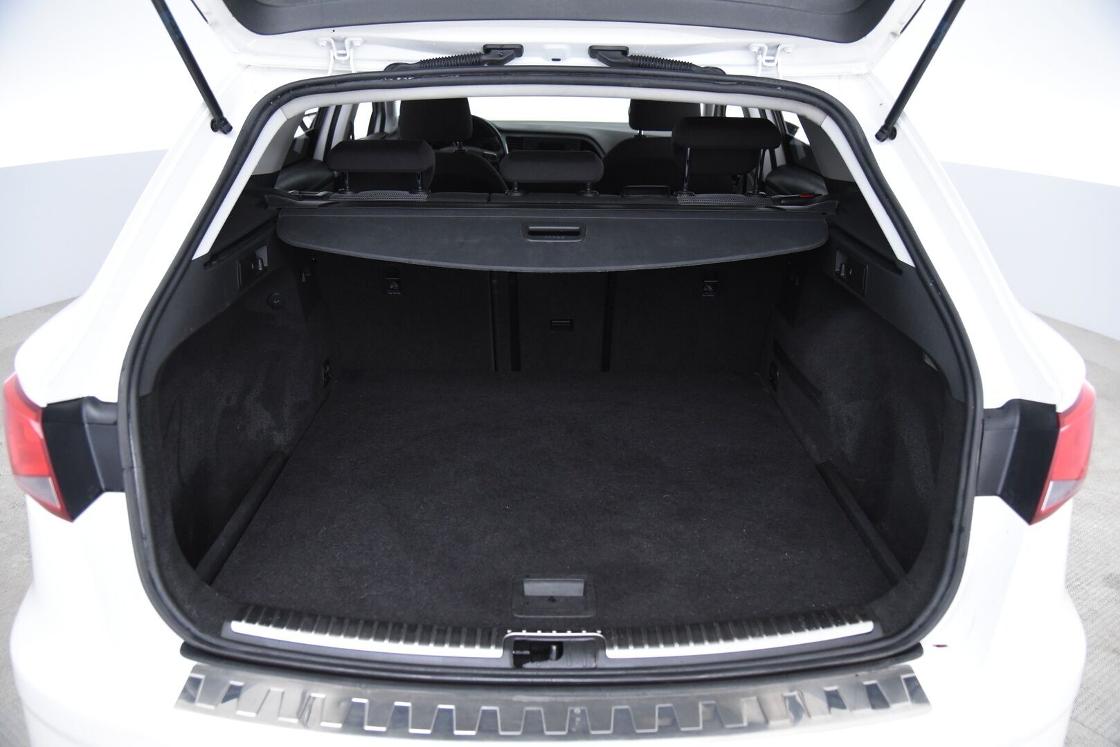 Seat Leon ST 2017 1,0 TSI 115 Ecomotive Style DSG / Webasto / Vakkari / LED-lisävalo / - Suomi-auto / 2x alumiinivanteet / Hihna tehty! - Osta nyt, maksa vasta ensi vuonna