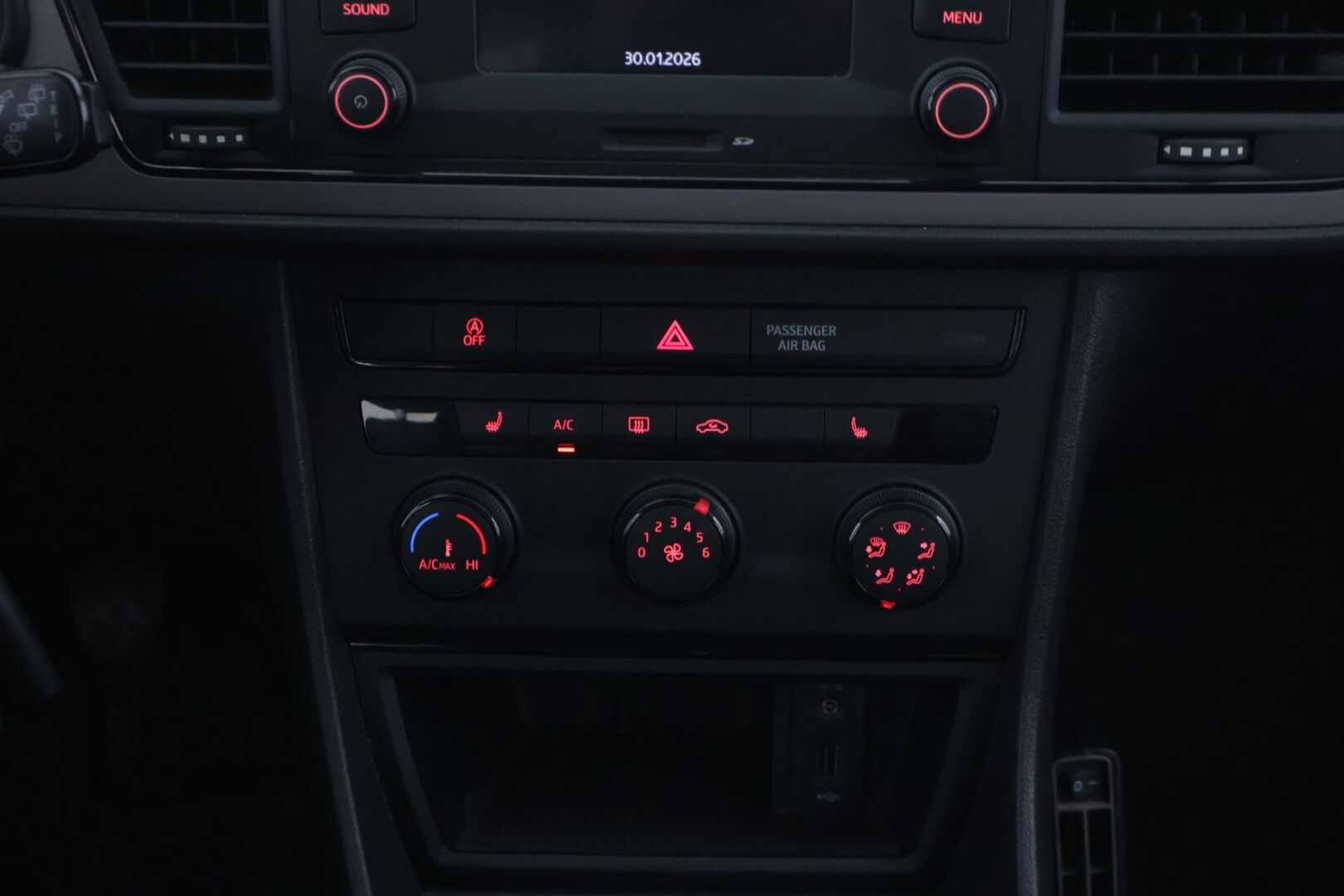 Seat Leon ST 2017 1,0 TSI 115 Ecomotive Reference - *Lohkolämmitin /  vakionopeudensäädin / 2x renkaat* - HULLUT AVAJAISHULINAT KORKOTARJOUS 3,29 %