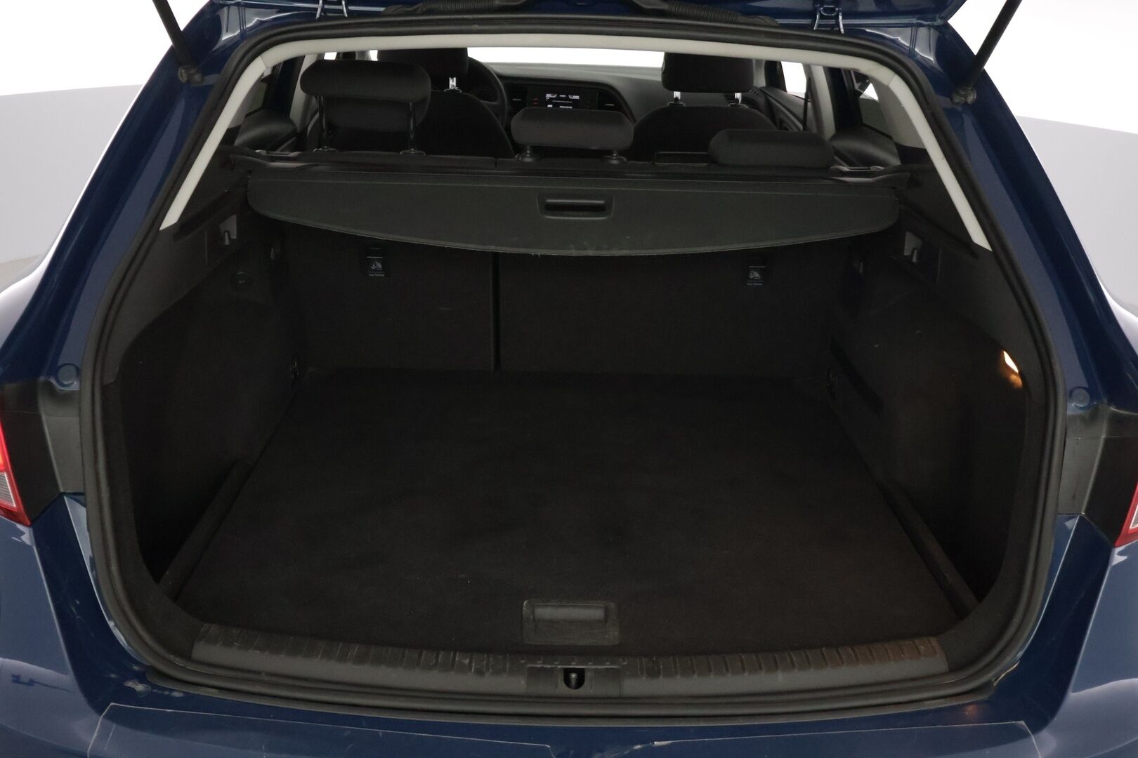 Seat Leon ST 2017 1,0 TSI 115 Ecomotive Reference - *Lohkolämmitin /  vakionopeudensäädin / 2x renkaat* - HULLUT AVAJAISHULINAT KORKOTARJOUS 3,29 %