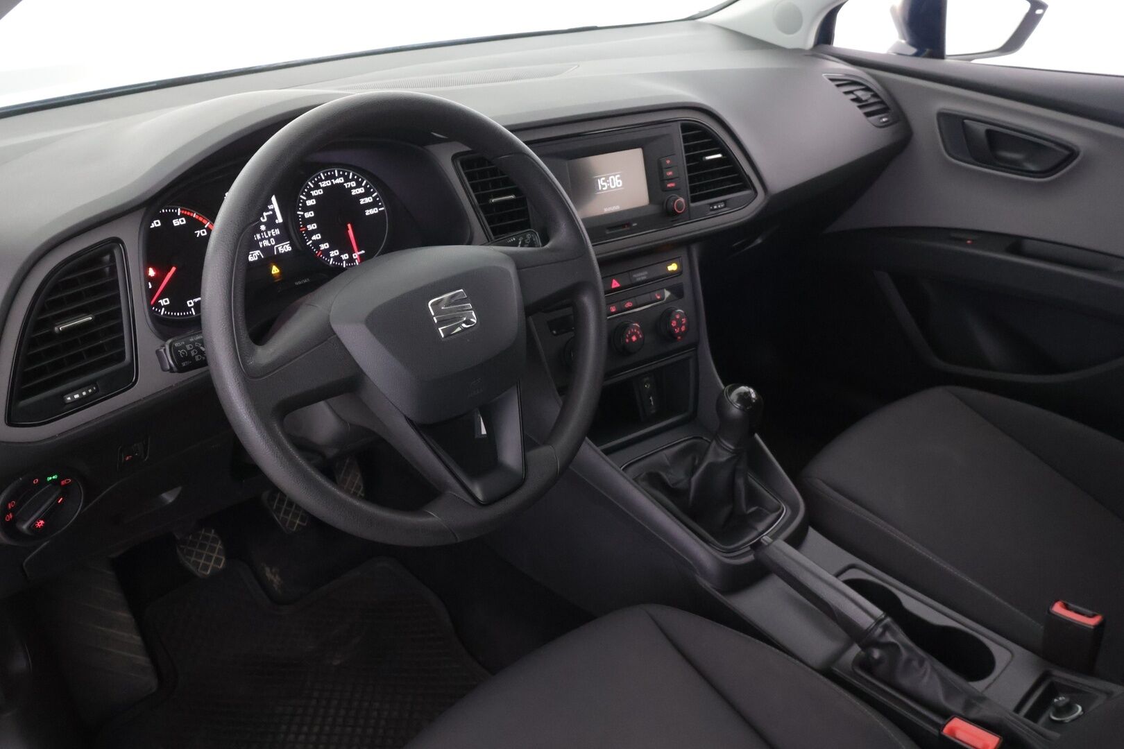 Seat Leon ST 2017 1,0 TSI 115 Ecomotive Reference - *Lohkolämmitin /  vakionopeudensäädin / 2x renkaat*