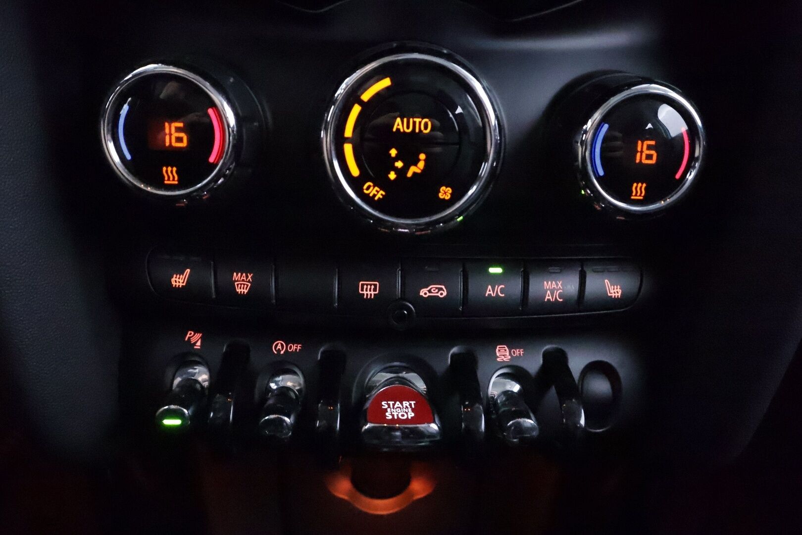 MINI COOPER S 2018 5-ovinen Cooper S A Business Plus - | Vakkari | Lohko | P.tutkat | LED | Sporttipenkit | Comfort Access | Suomi-auto | Kahdet Renkaat | Merkkihuollettu |