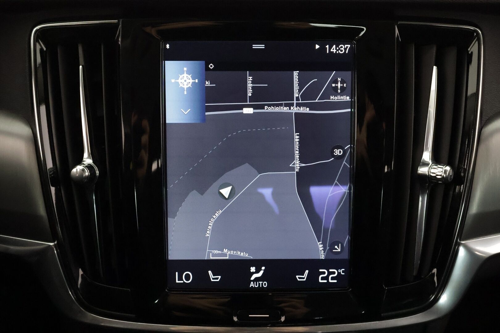 Volvo S90 2017 D3 Momentum aut - | ACC | Pilot Assist | Full-LED | Digimittaristo | Koukku | Webasto | Navi | Keyless | 360° | Lämmitettävä ohjauspyörä | Kahdet renkaat | 1.om Suomi-auto | Merkkihuollot |