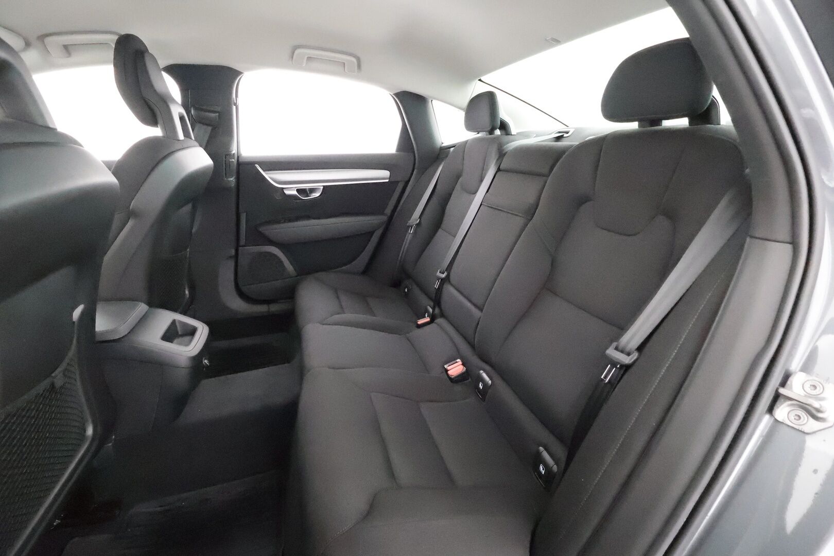 Volvo S90 2017 D3 Momentum aut - | ACC | Pilot Assist | Full-LED | Digimittaristo | Koukku | Webasto | Navi | Keyless | 360° | Lämmitettävä ohjauspyörä | Kahdet renkaat | 1.om Suomi-auto | Merkkihuollot |