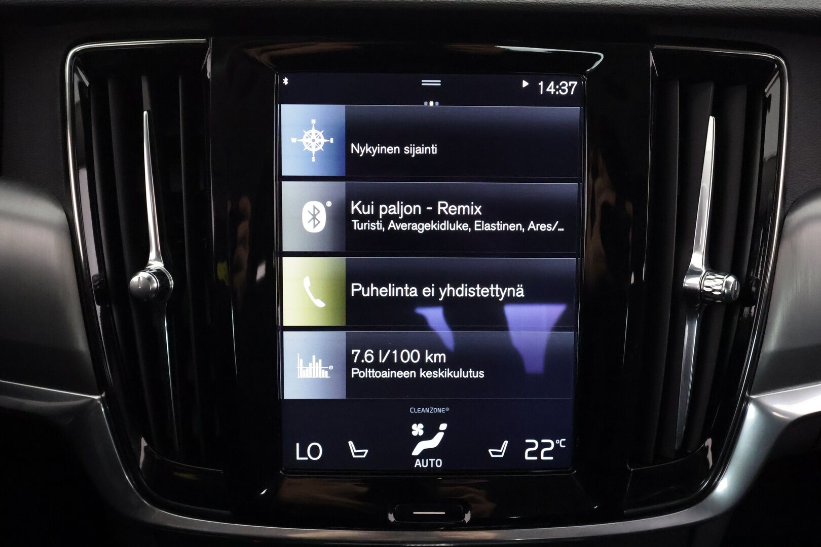 Volvo S90 2017 D3 Momentum aut - | ACC | Pilot Assist | Full-LED | Digimittaristo | Koukku | Webasto | Navi | Keyless | 360° | Lämmitettävä ohjauspyörä | Kahdet renkaat | 1.om Suomi-auto | Merkkihuollot |