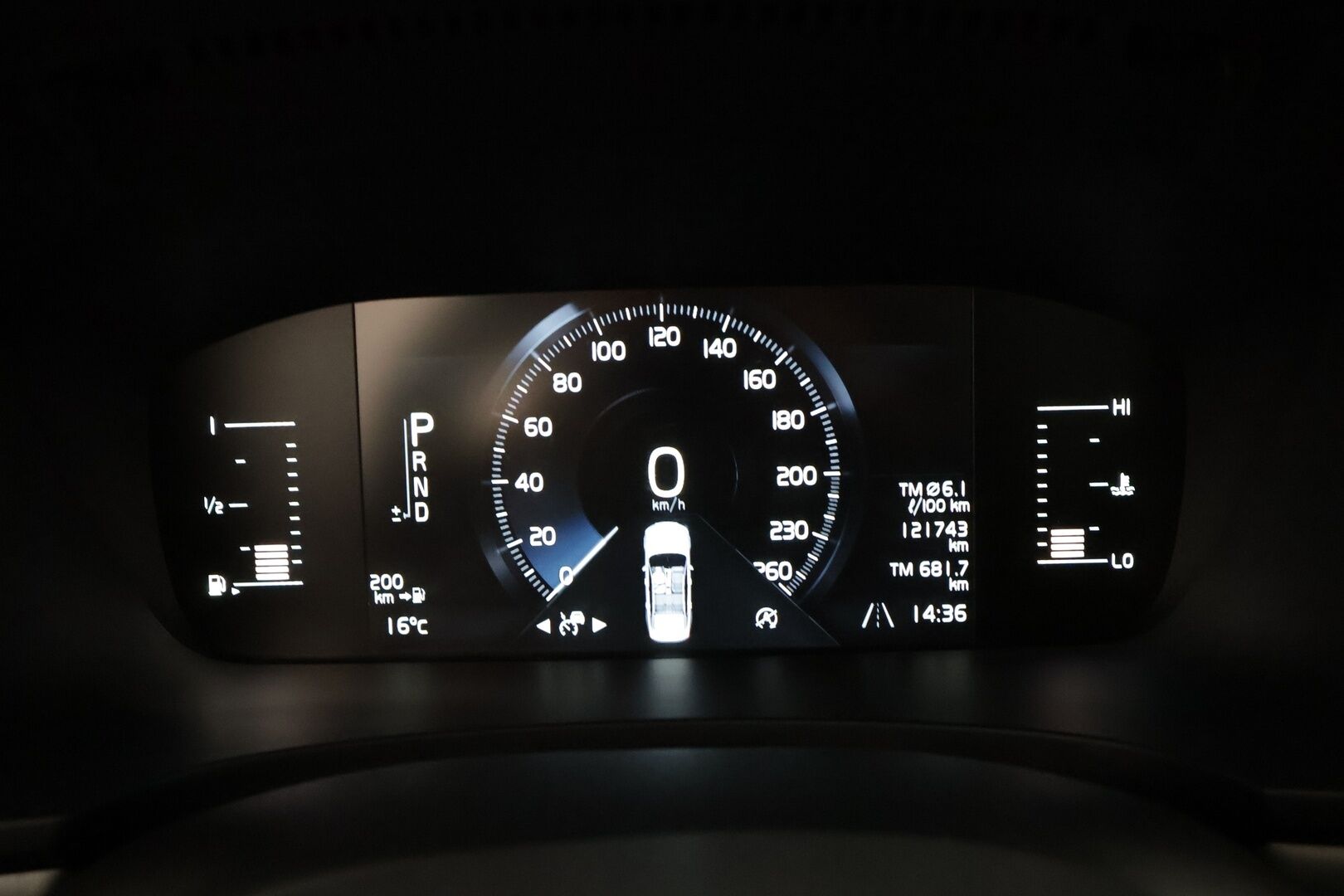 Volvo S90 2017 D3 Momentum aut - | ACC | Pilot Assist | Full-LED | Digimittaristo | Koukku | Webasto | Navi | Keyless | 360° | Lämmitettävä ohjauspyörä | Kahdet renkaat | 1.om Suomi-auto | Merkkihuollot |