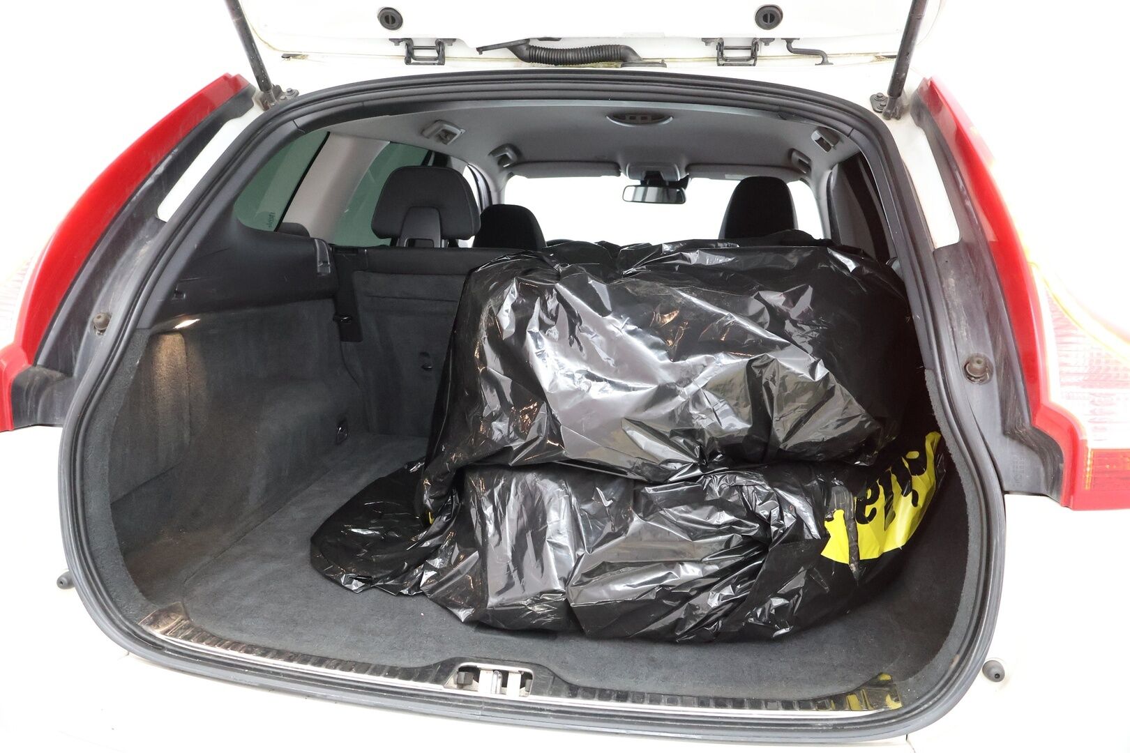 Volvo XC60 2015 D4 Momentum - MYYDÄÄN HUUTOKAUPAT.COM