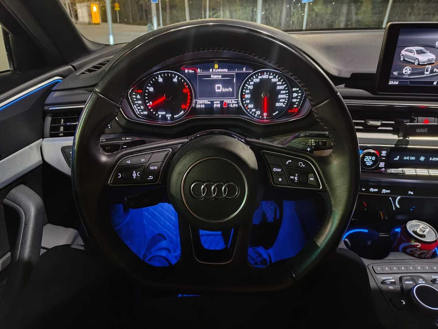 Audi A4 2018 Avant Business Sport S line 2,0 TDI **Suomi-Auto / Vetokoukku / Webasto / Matrix LED / P.Tutkat / Sporttipenkit** - Suomi-Auto / Vetokoukku / Webasto / Matrix LED / P.Tutkat / Musta-Optiikka / Sporttipenkit