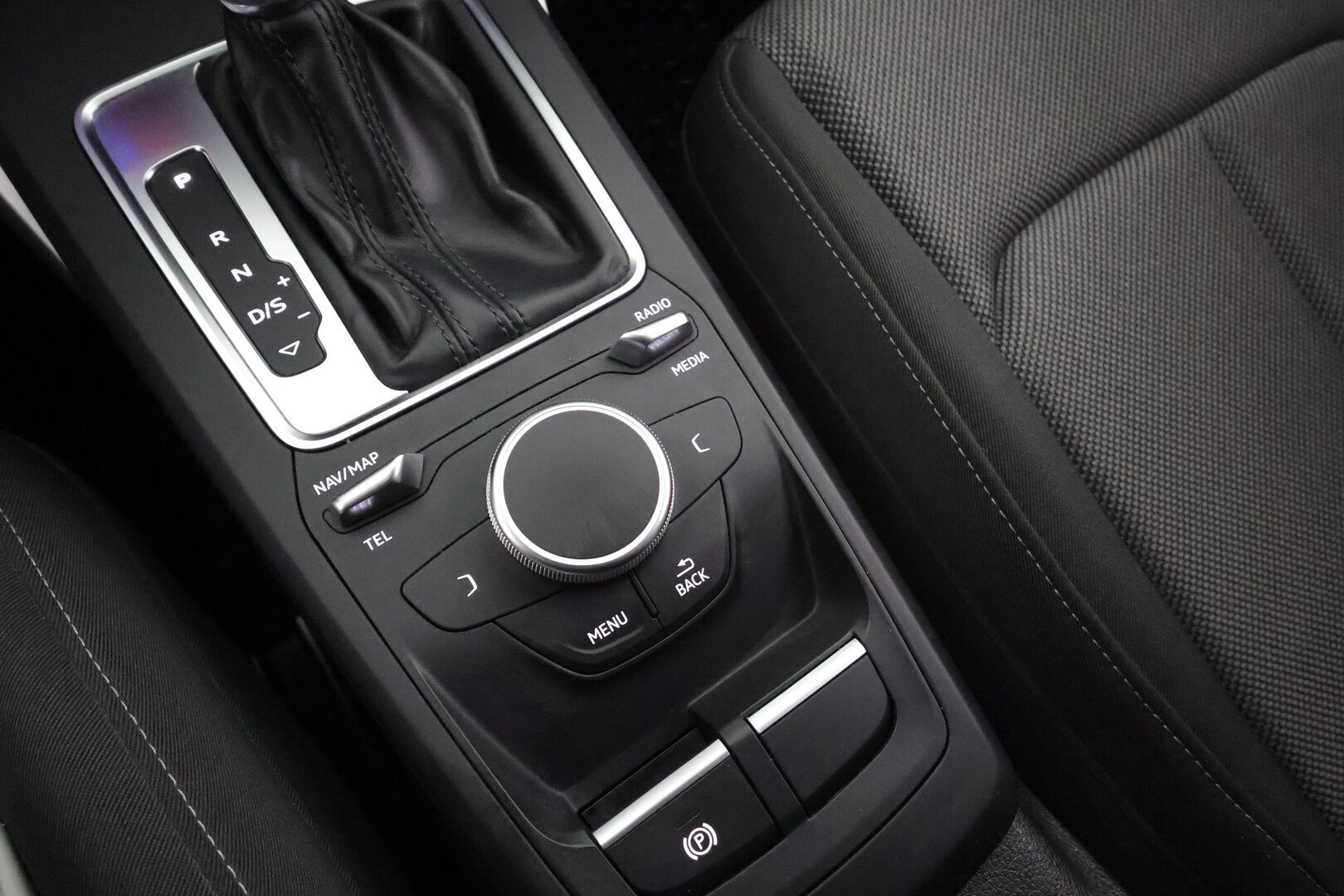 Audi Q2 2018 Business Sport Plus Edition 1,4 TFSI 110kw S-tronic * 1-om. Suomi-auto / Vakkari / P.tutkat / LED / Apple&Android / Lohkolämmitin *