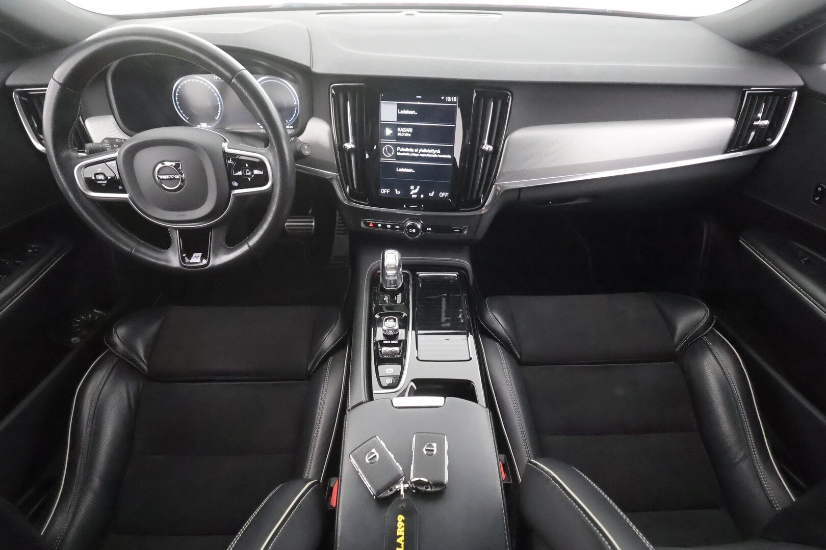 Volvo V90 2018 T8 AWD R-Design aut - | ACC | Webasto | Muistipenkki | High performance Audio | P.Kamera | Ratinlämmitys | LED | Keyless | Apple&Android | Suomi-auto | Kahdet Renkaat |
