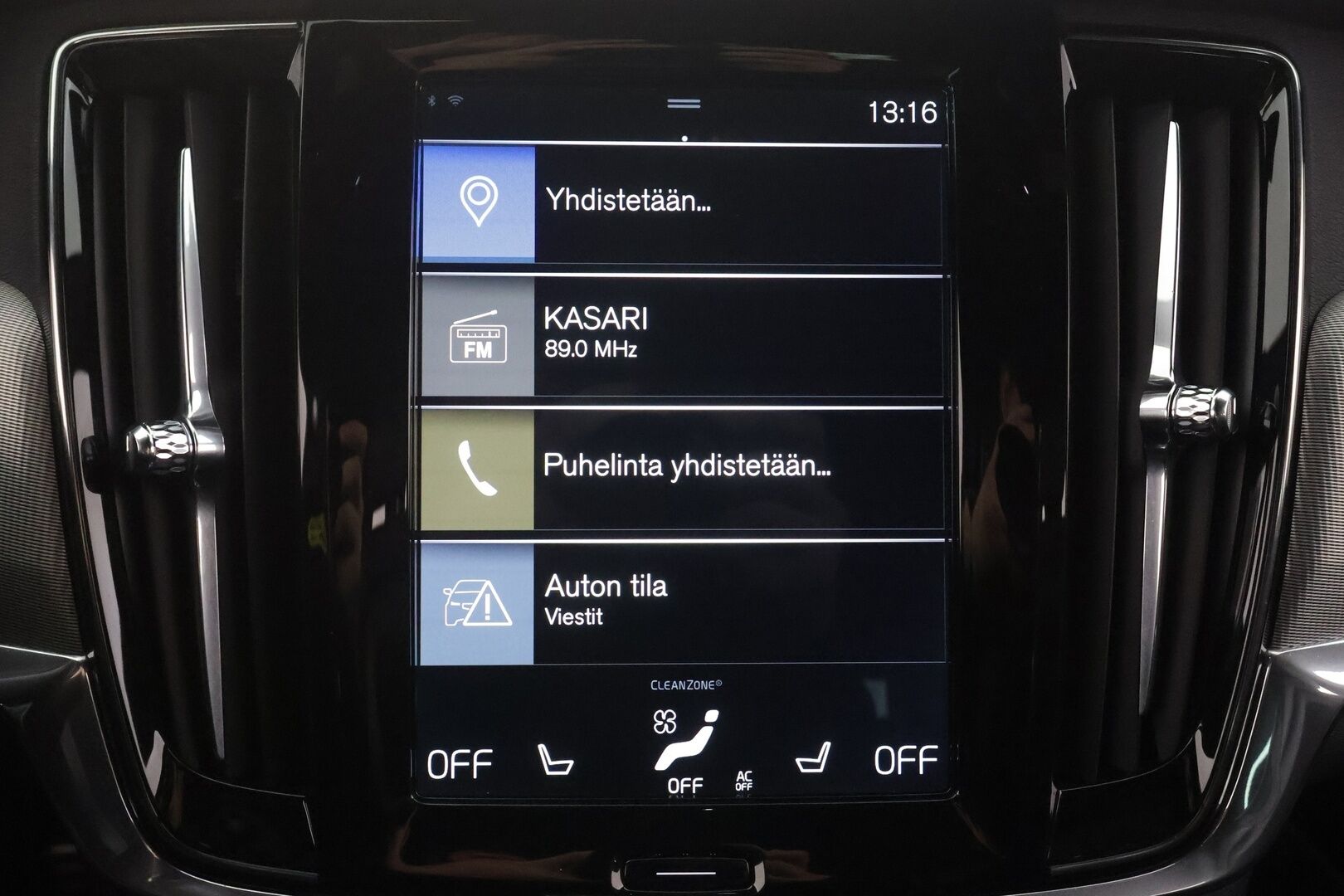 Volvo V90 2018 T8 AWD R-Design aut - | ACC | Webasto | Muistipenkki | High performance Audio | P.Kamera | Ratinlämmitys | LED | Keyless | Apple&Android | Suomi-auto | Kahdet Renkaat |