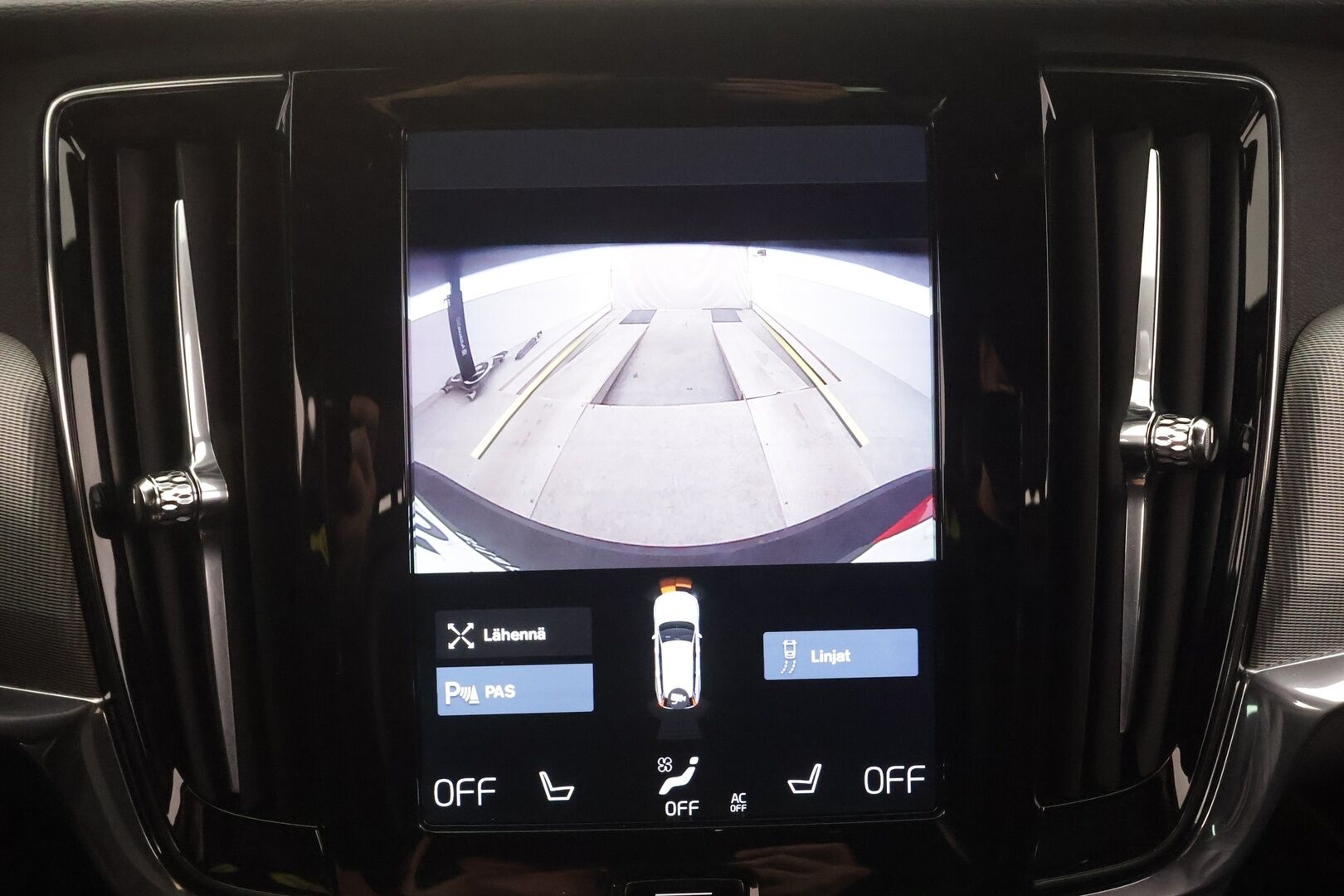 Volvo V90 2018 T8 AWD R-Design aut - | ACC | Webasto | Muistipenkki | High performance Audio | P.Kamera | Ratinlämmitys | LED | Keyless | Apple&Android | Suomi-auto | Kahdet Renkaat |