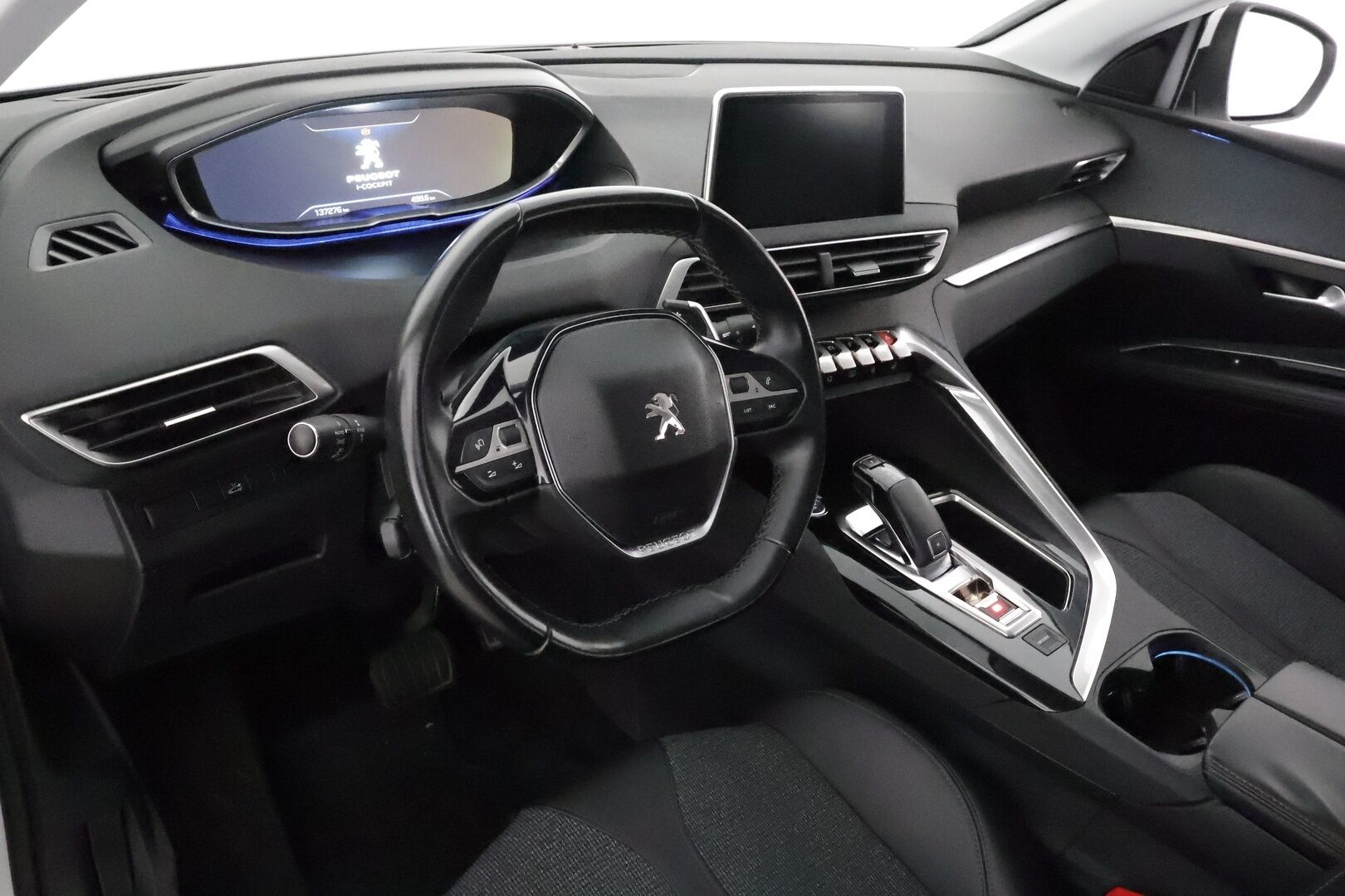 Peugeot 5008 2018 Allure PureTech 130 Aut. 7-Paik **Sisätilanlämmitin / Full-LED / Digimittaristo / P.Tutkat / Ajolinjapilotti / Keyless** - Kahdet Renkaat