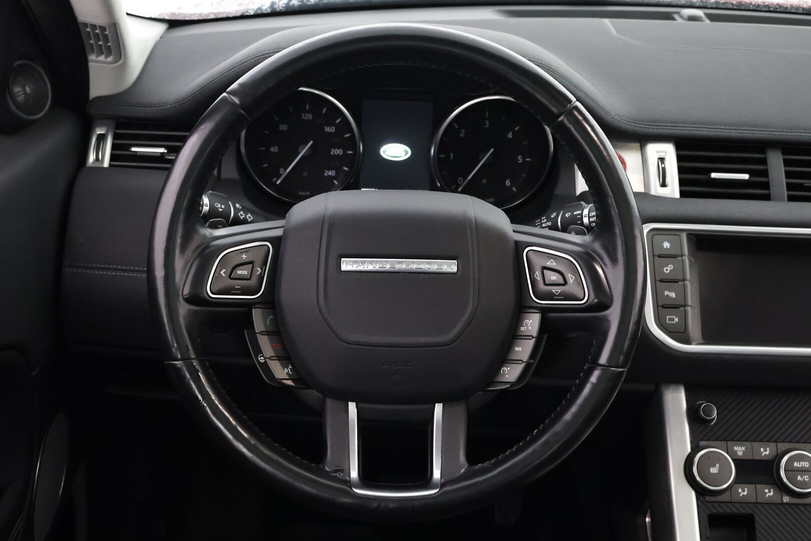 Land Rover Range Rover Evoque 2018 2,0 TD4 150 Aut SE Dynamic Business LE - MYYDÄÄN HUUTOKAUPAT.COM!