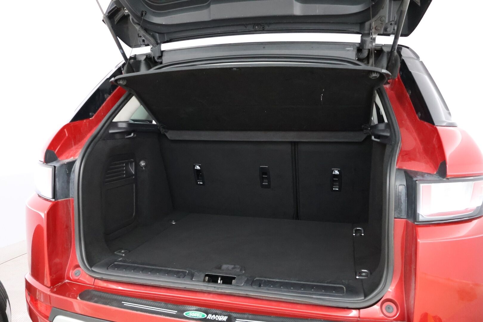 Land Rover Range Rover Evoque 2018 2,0 TD4 150 Aut SE Dynamic Business LE - Suomiauto | Webasto | Vetokoukku | Nahkasisusta | Panorama | Premium Sound System | Peruutuskamera | Ketju vaihdettu!