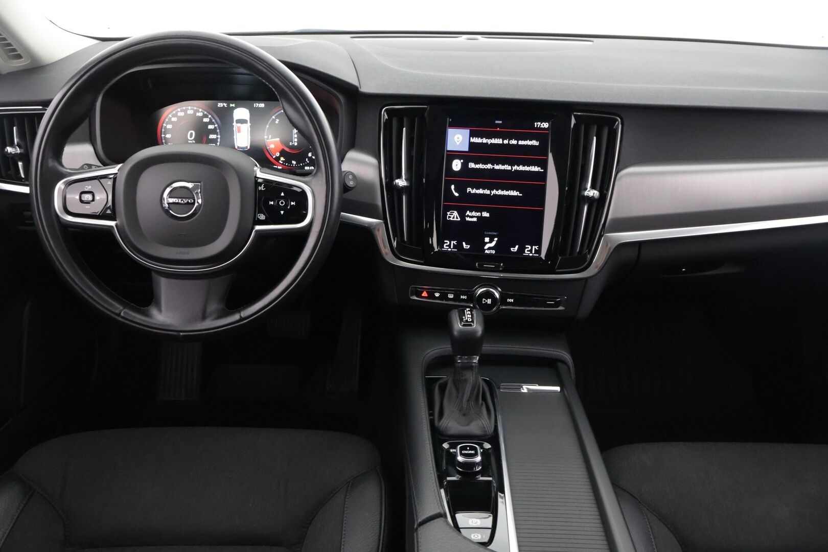 Volvo V90 2016 D4 Business aut *Pilot Assist / Webasto / Tutkat / Puolinahat / Navi / VOC / Ratinlämmitin / KeylessGo - 2x Renkaat Aluvanteilla / Super-Siisti