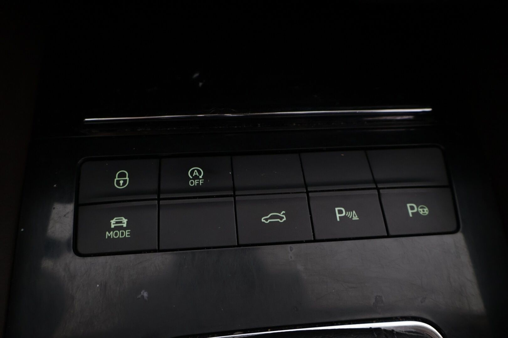 Skoda Octavia 2017 Combi 2,0 TDI 150 L&K DSG Autom. / Ei AD-Blueta / Sähköpenkki muistilla / ACC / Vetokoukku - Super Varusteet / Siisti Yksilö / Viimeisimpiä Lajiaan 