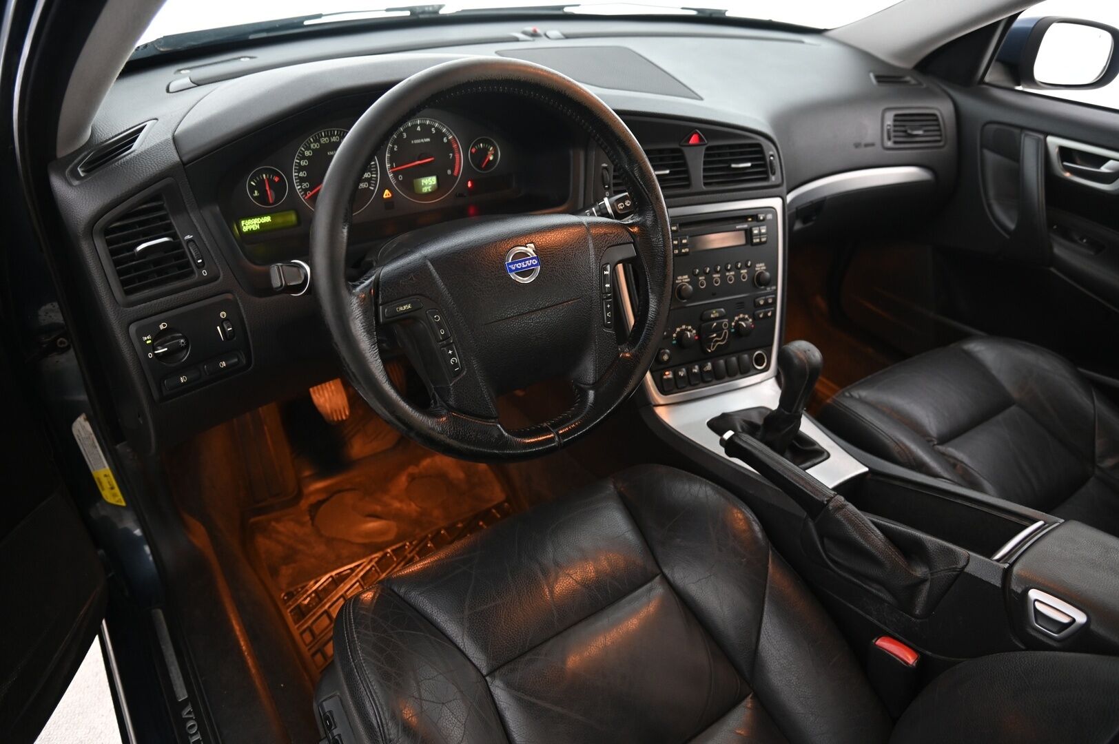 Volvo V70 2006 V70 2,4 Bi-Fuel Summum *Myydään Huutokaupat.com*