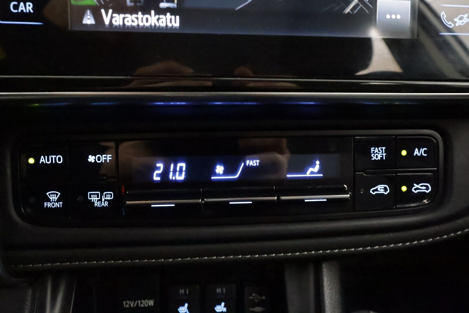 Toyota Auris 2018 1,2 T Active Edition - | LED | P.kamera | Vakkari | Navi | Lohko+sisälämmitin | Bluetooth | Kaistavahti | PCS | RSA | Aut. pitkät | 2x renkaat aluin | Huoltokirja | 