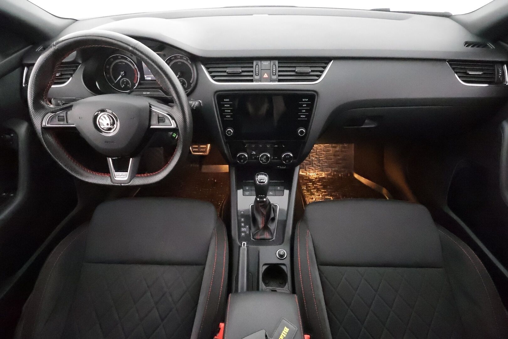Skoda Octavia 2018 Combi 2,0 TSI RS DSG **Adapt. vakkari / Webasto / P.kamera / Keyless / Apple&Android**
