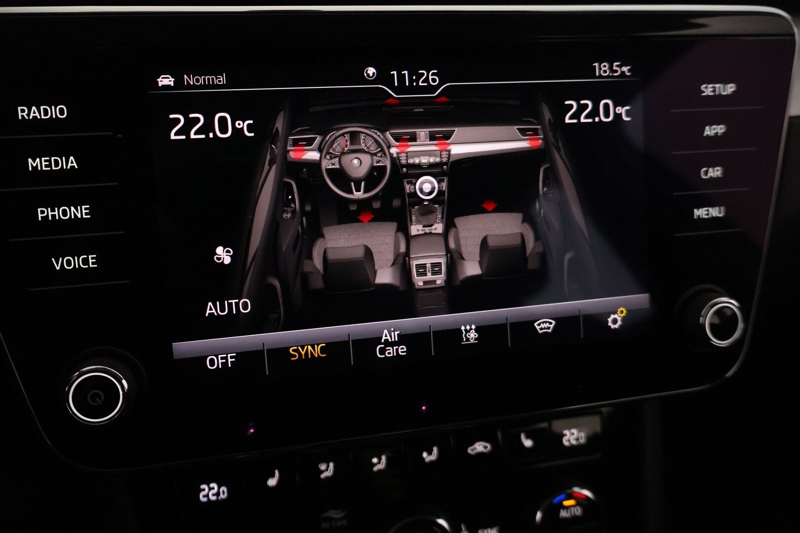 Skoda Superb 2018 2,0 TDI 150 Ambition BusinessLine - Adapt. vakkari | Webasto | Läm. tuulilasi | Carplay | Koukku | 2x renkaat