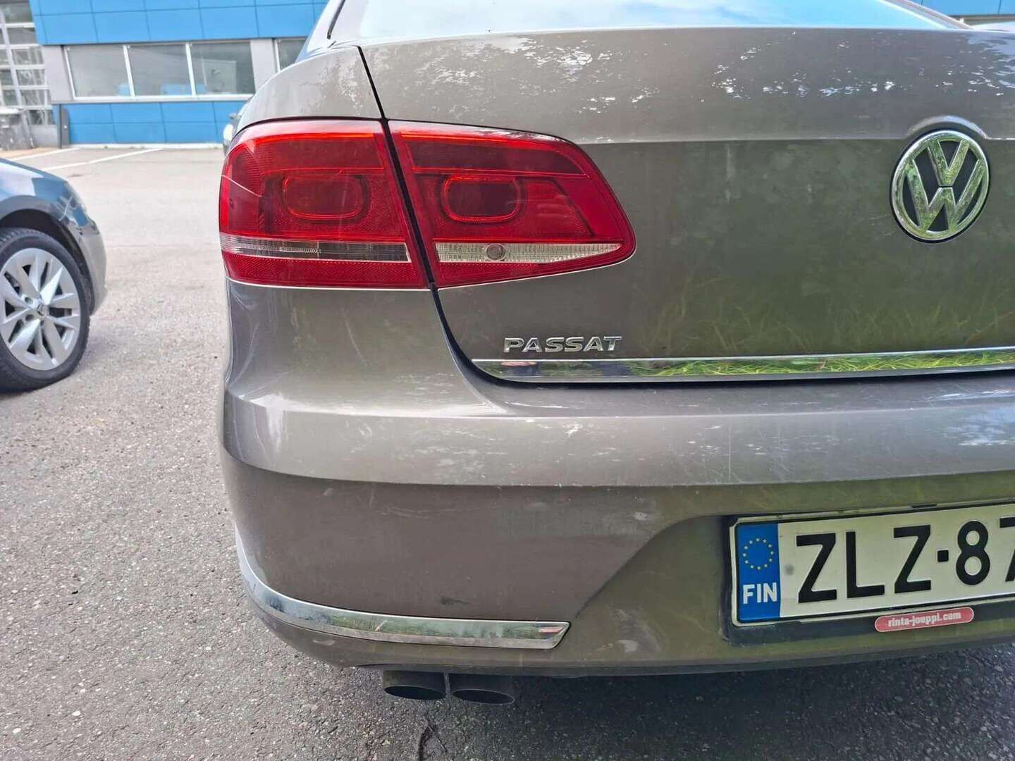 Volkswagen Passat 2011 Sedan Comfortline 1,4 TSI MultiFuel 118 kW (160 hv) DSG-automaatti - | Myydään Huutokaupat.comissa | Vakionopeudensäädin | Osittain sähkösäätöinen kuljettajan istuin | Automaattinen ilmastointi | Sähkökäyttöiset ikkunat |