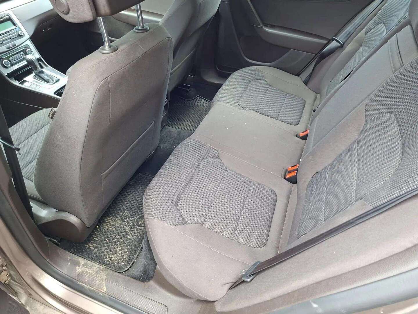 Volkswagen Passat 2011 Sedan Comfortline 1,4 TSI MultiFuel 118 kW (160 hv) DSG-automaatti - | Myydään Huutokaupat.comissa | Vakionopeudensäädin | Osittain sähkösäätöinen kuljettajan istuin | Automaattinen ilmastointi | Sähkökäyttöiset ikkunat |