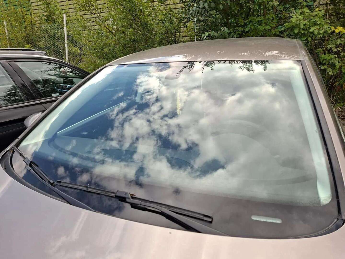 Volkswagen Passat 2011 Sedan Comfortline 1,4 TSI MultiFuel 118 kW (160 hv) DSG-automaatti - | Myydään Huutokaupat.comissa | Vakionopeudensäädin | Osittain sähkösäätöinen kuljettajan istuin | Automaattinen ilmastointi | Sähkökäyttöiset ikkunat |