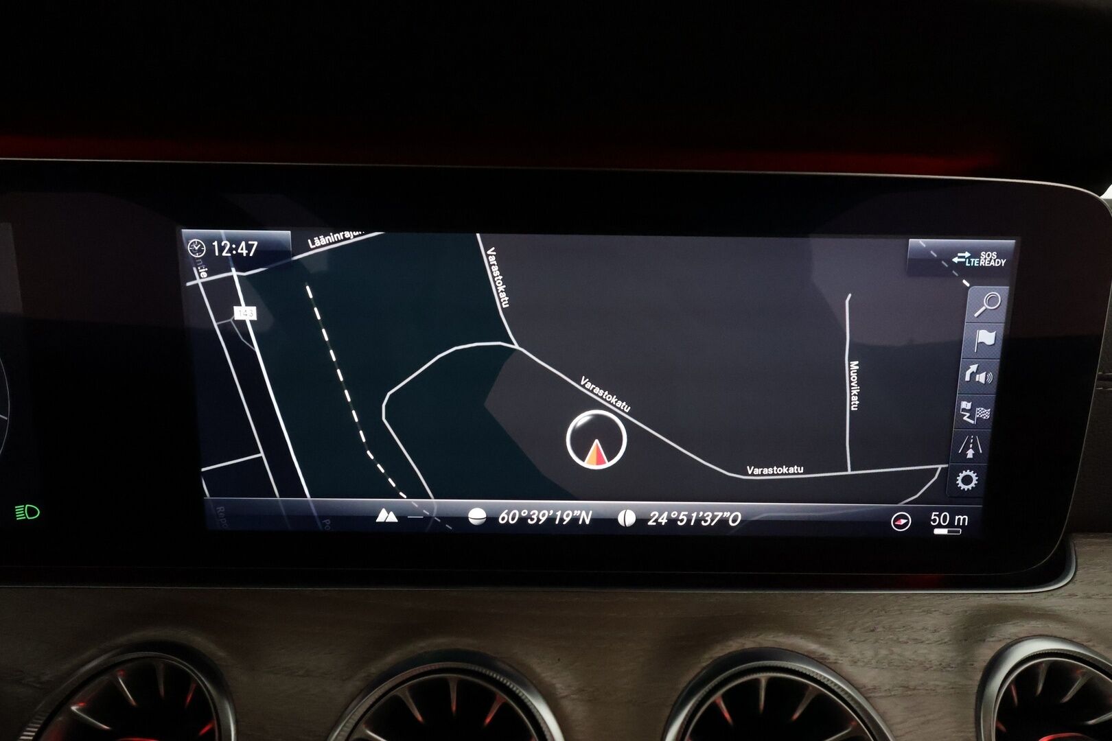 Mercedes-Benz E 2018 220 d A Coupé Business AMG **Burmester / Widescreen / Panorama / 360° / Muistipenkit / HUD / Lohkolämmitin** - 1.Om Suomi-auto / Kahdet renkaat aluvanteilla