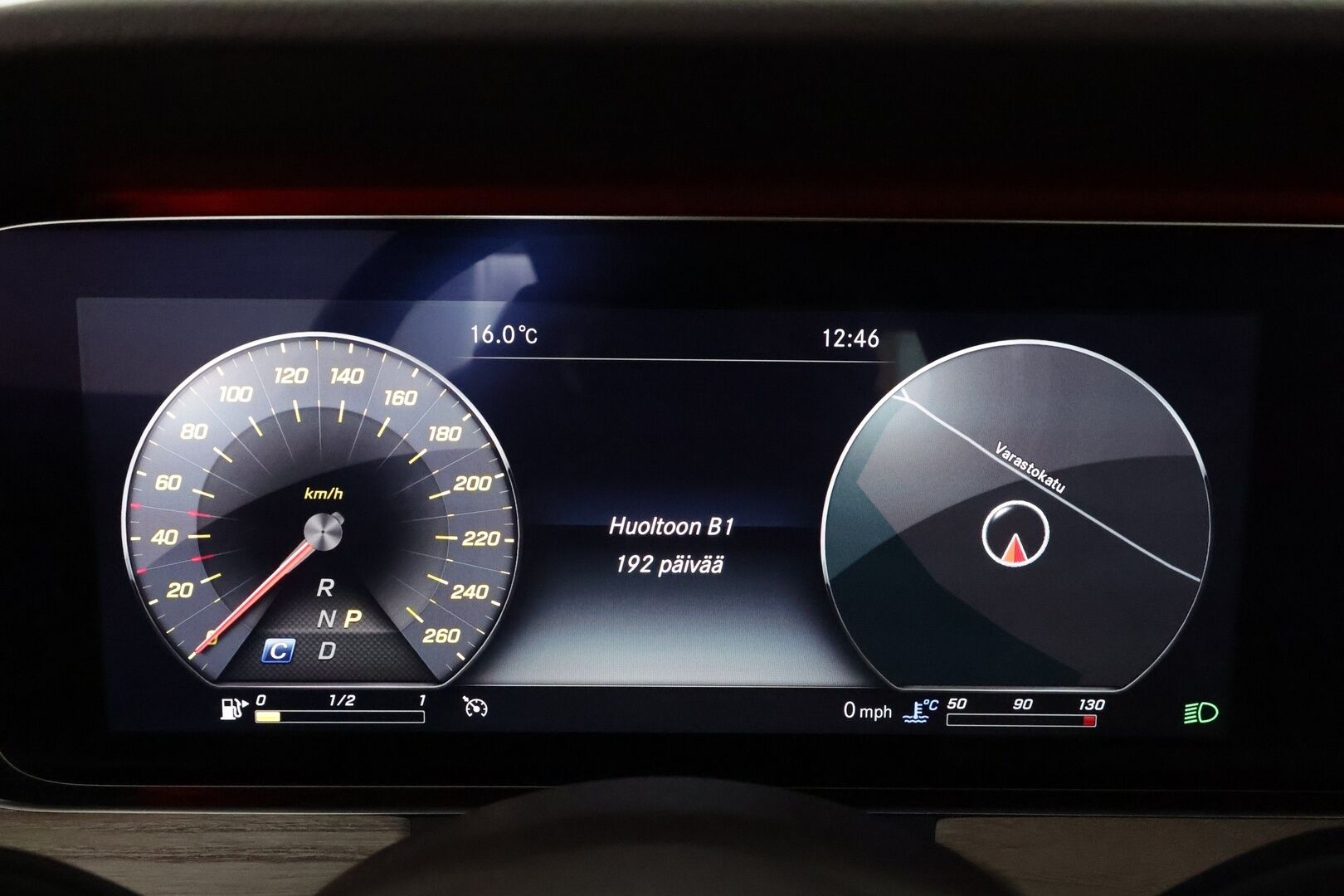Mercedes-Benz E 2018 220 d A Coupé Business AMG **Burmester / Widescreen / Panorama / 360° / Muistipenkit / HUD / Lohkolämmitin** - 1.Om Suomi-auto / Kahdet renkaat aluvanteilla