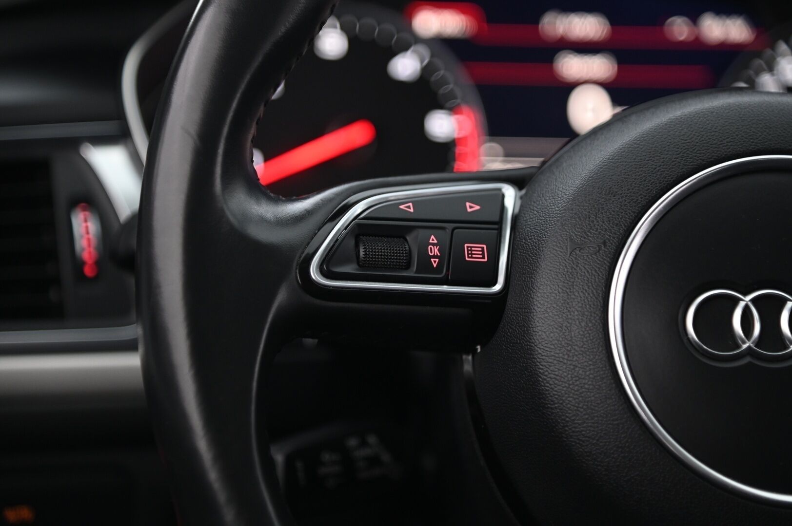 Audi A6 2018 Avant S-line Business Sport 2,0 TDI 140 kW quattro - S-Line | Webasto | Navi | P.kamera | vetokoukku | Juuri katsastettu | 2x renkaat&vanteet