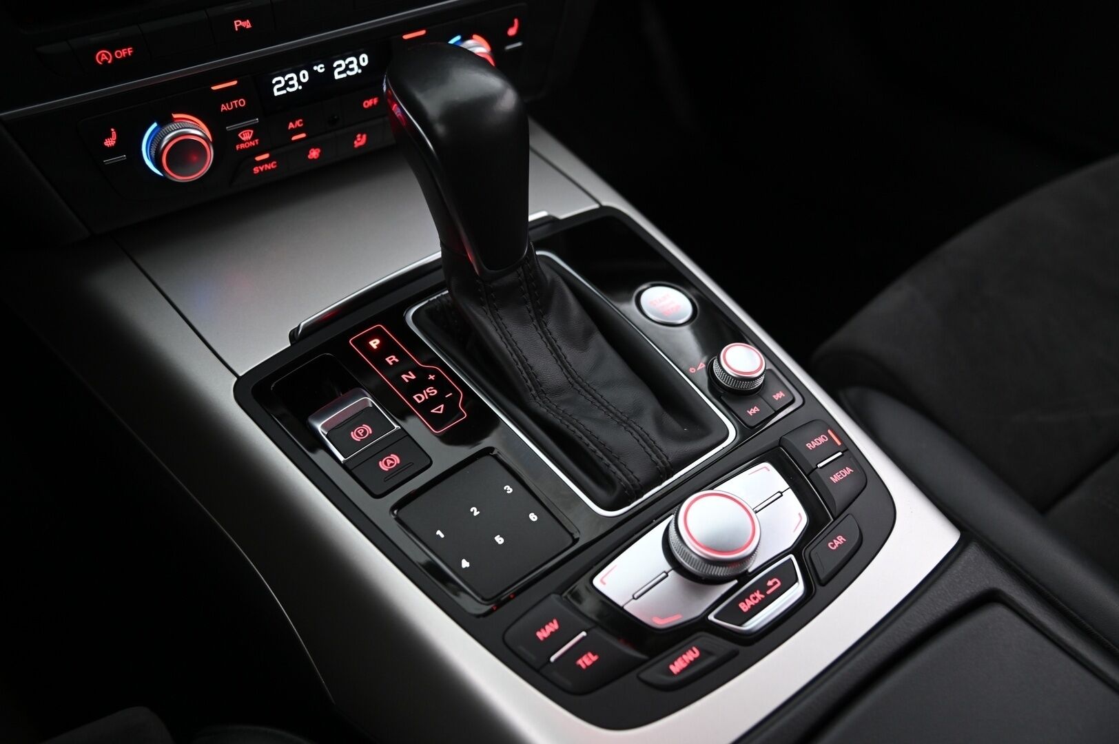 Audi A6 2018 Avant S-line Business Sport 2,0 TDI 140 kW quattro - S-Line | Webasto | Navi | P.kamera | vetokoukku | Juuri katsastettu | 2x renkaat&vanteet
