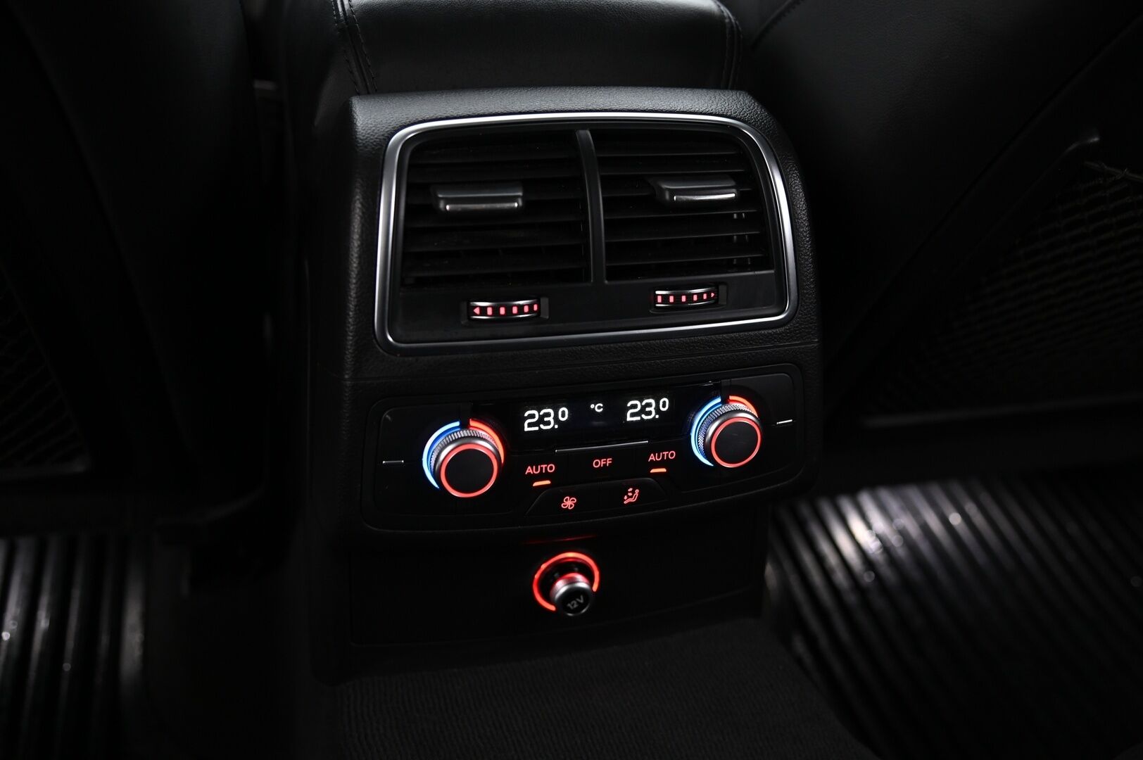 Audi A6 2018 Avant S line Business Sport 2,0 TDI 140 kW quattro*Webasto / Navi / P.kamera* - *S-Line / vetokoukku / 2x renkaat&vanteet* - HULLUT AVAJAISHULINAT KORKOTARJOUS 3,29 %