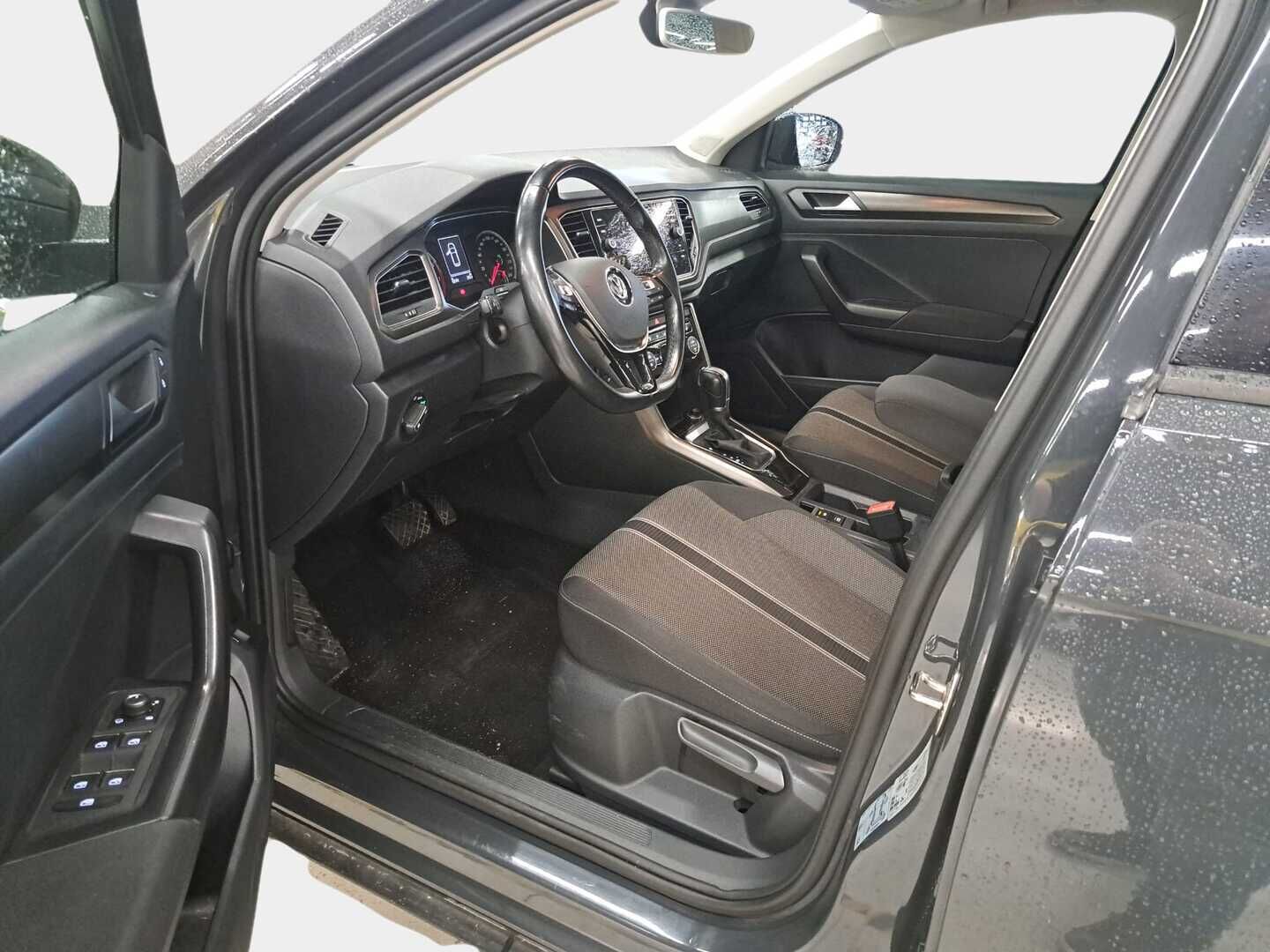 Volkswagen T-Roc 2018 Style 1,5 TSI EVO 110 kW (150 hv) aut. ** 1-om Suomiauto / ACC / LED / Lohkolämmitin / P.Kamera /  CarPlay ** - **1-omisteinen Suomiauto / 2x renkaat / Hyvin huollettu! / Siistikuntoinen yksilö!**