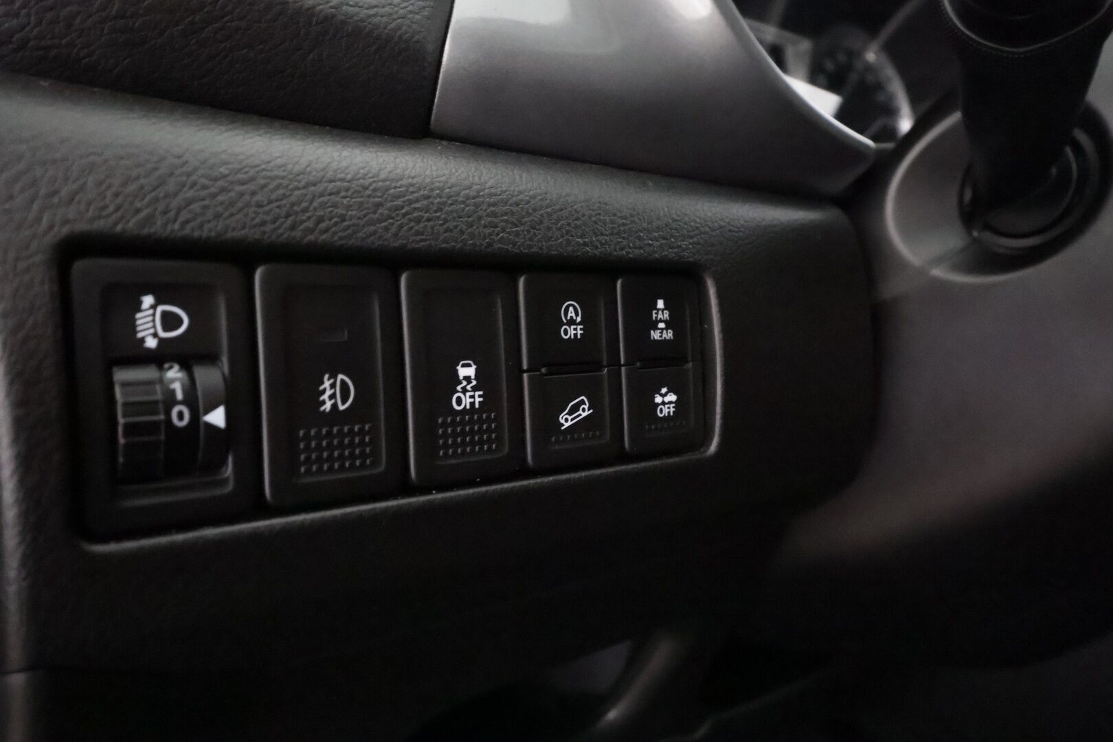 Suzuki Vitara 2018 1,6 VVT 4WD GL+ 5MT - | ACC | Koukku | P.kamera | Lohko+sisälämmitin | Navi | Apple & Android | BT | Aut. ilmastointi | Nelivedon lukko | 1-om suomiauto |