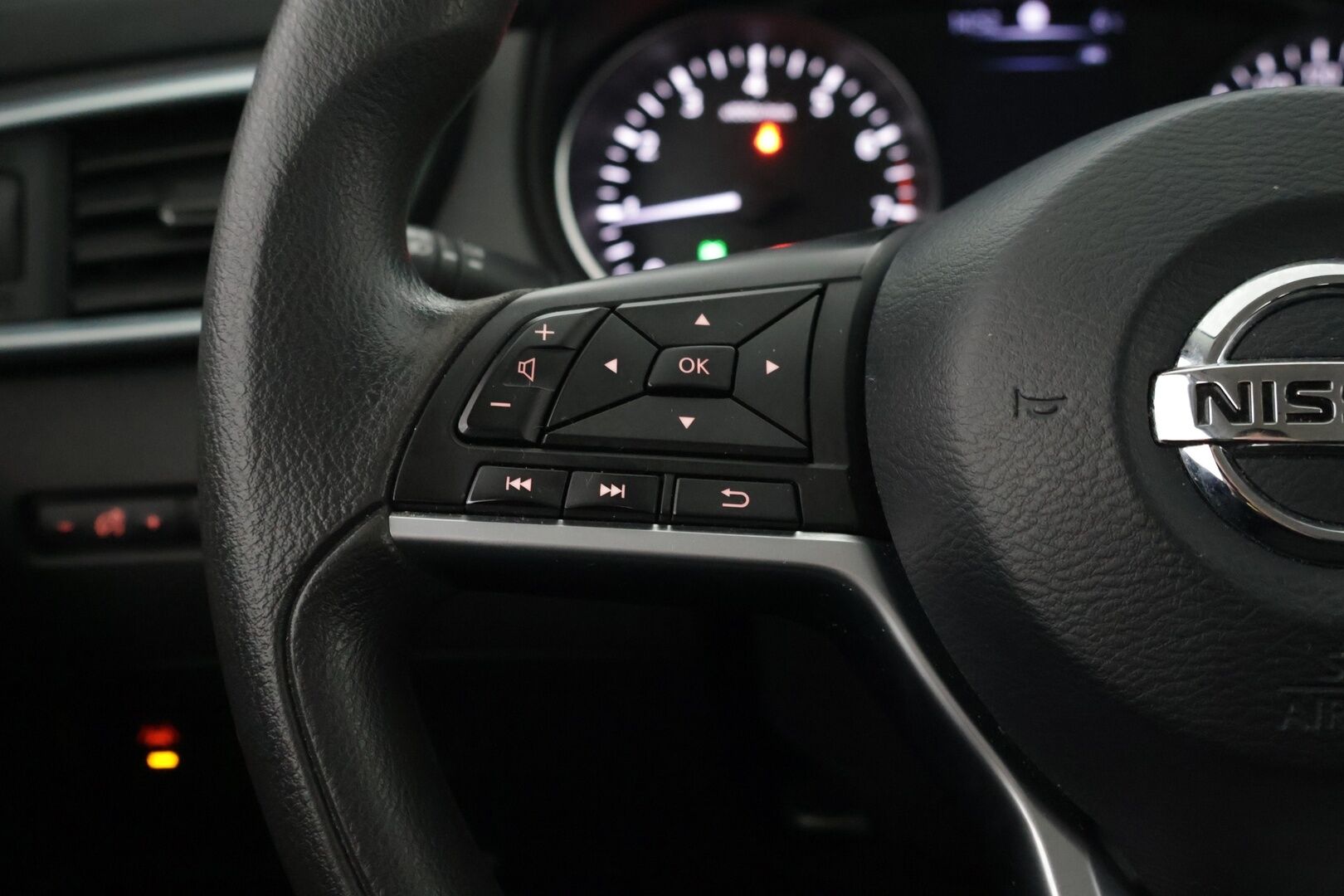 Nissan Qashqai 2019 DIG-T 115 Visia 2WD Xtronic