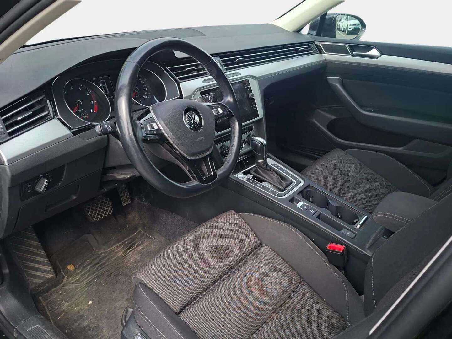 Volkswagen Passat 2018 Variant Comfortline 1,4 TSI 92 kW (125 hv) DSG-automaatti Football Edition - ACC | S.Luukku | S.Koukku | Lohko.S.Pistoke | Navi | LED