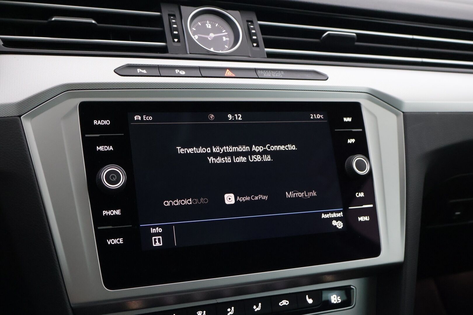 Volkswagen Passat 2018 Variant Comfortline 1,4 TSI 92 kW (125 hv) DSG-automaatti Football Edition - ACC | S.Luukku | S.Koukku | Lohko.S.Pistoke | Navi | LED