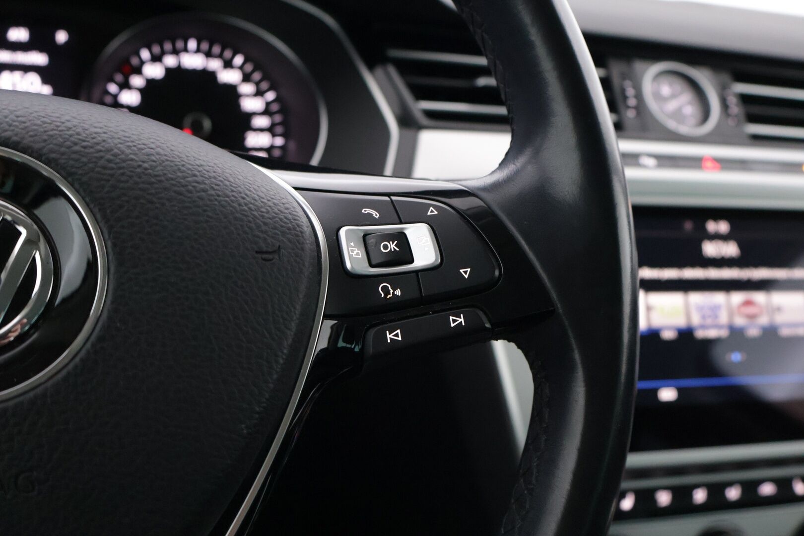 Volkswagen Passat 2018 Variant Comfortline 1,4 TSI 92 kW (125 hv) DSG-automaatti Football Edition - ACC | S.Luukku | S.Koukku | Lohko.S.Pistoke | Navi | LED