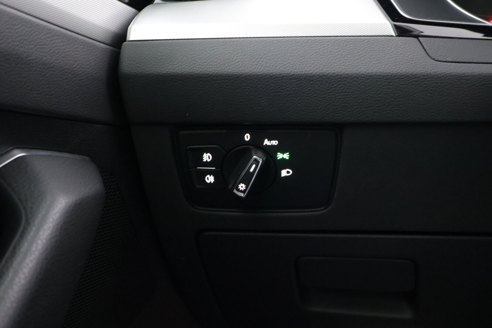 Volkswagen Passat 2018 Variant Comfortline 1,4 TSI 92 kW (125 hv) DSG-automaatti Football Edition - ACC | S.Luukku | S.Koukku | Lohko.S.Pistoke | Navi | LED