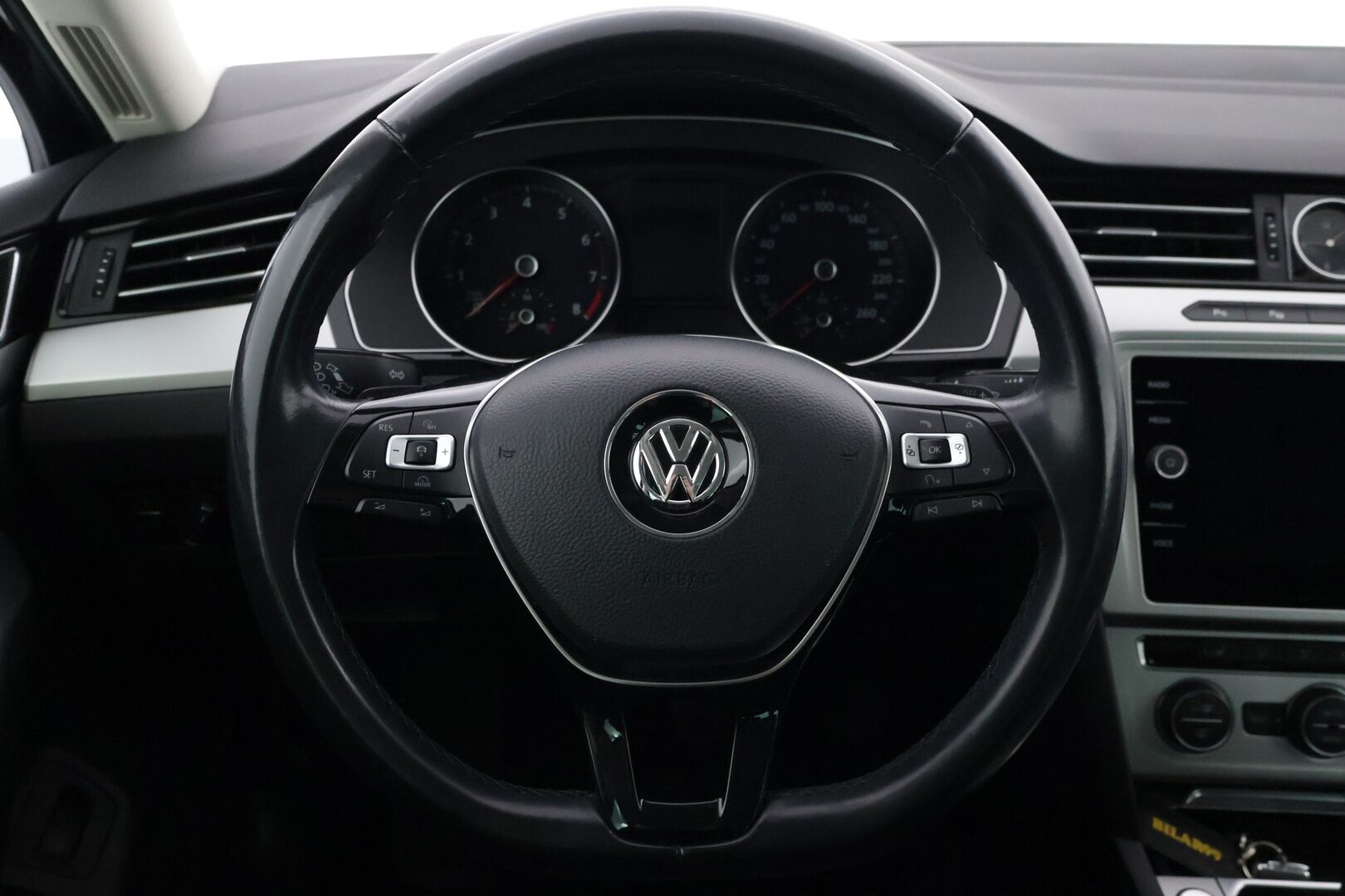 Volkswagen Passat 2018 Variant Comfortline 1,4 TSI 92 kW (125 hv) DSG-automaatti Football Edition - ACC | S.Luukku | S.Koukku | Lohko.S.Pistoke | Navi | LED