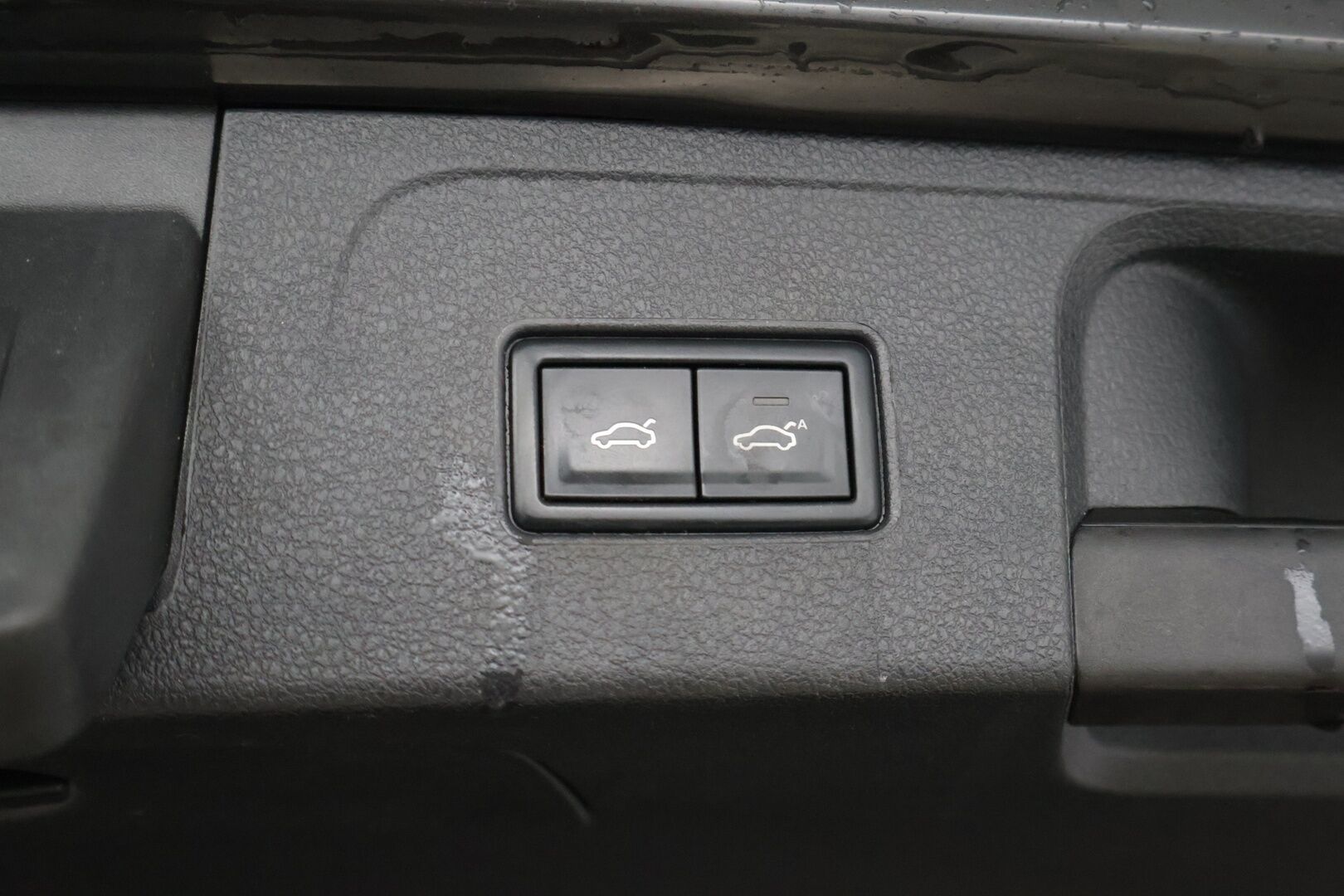 Volkswagen Passat 2018 Variant Comfortline 1,6 TDI 88 kW (120 hv) DSG-automaatti Football Edition** YritysOutlet - Myydään vain yrityksille - Suomi-auto / 2 renkaat / Webasto / Adapt. Vakionopeudensäädin / Vetokoukku *
