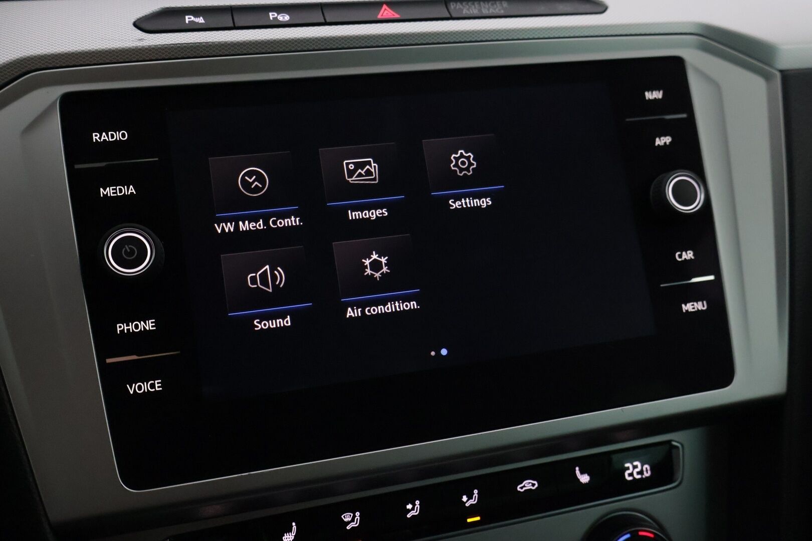 Volkswagen Passat 2018 Variant Comfortline 1,6 TDI 88 kW (120 hv) DSG-automaatti Football Edition** YritysOutlet - Myydään vain yrityksille - Suomi-auto / 2 renkaat / Webasto / Adapt. Vakionopeudensäädin / Vetokoukku *