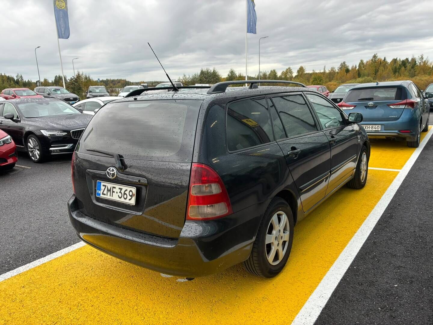 Toyota Corolla 2004 1.4 VVT-i Linea Terra 5ov Wagon * - YritysOutlet - Myydään vain yrityksille * - Ilmastointi | Kahdet renkaat ja vanteet | Leimaa 3/2027 saakka