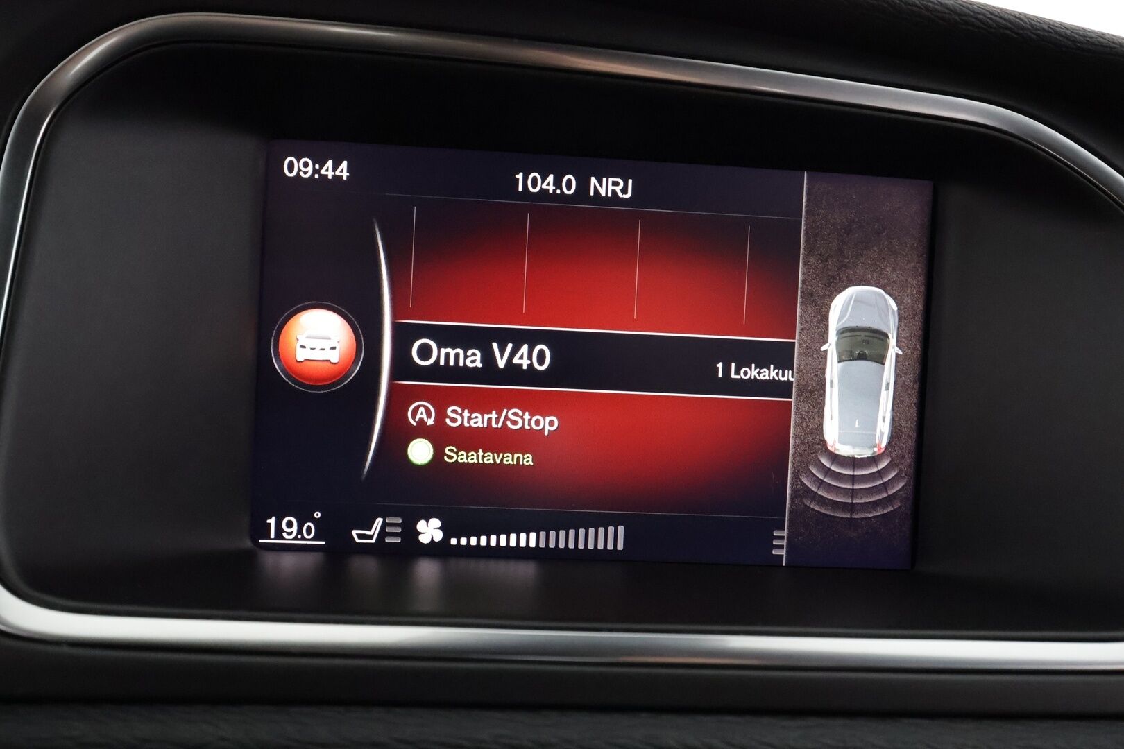 Volvo V40 2019 T2 Business Dynamic Edition aut - | Vakkari | Webasto | Muistipenkki | Xenon | Nahat | P.tutka | Digimittaristo | Suomi-auto | Kahdet Renkaat |