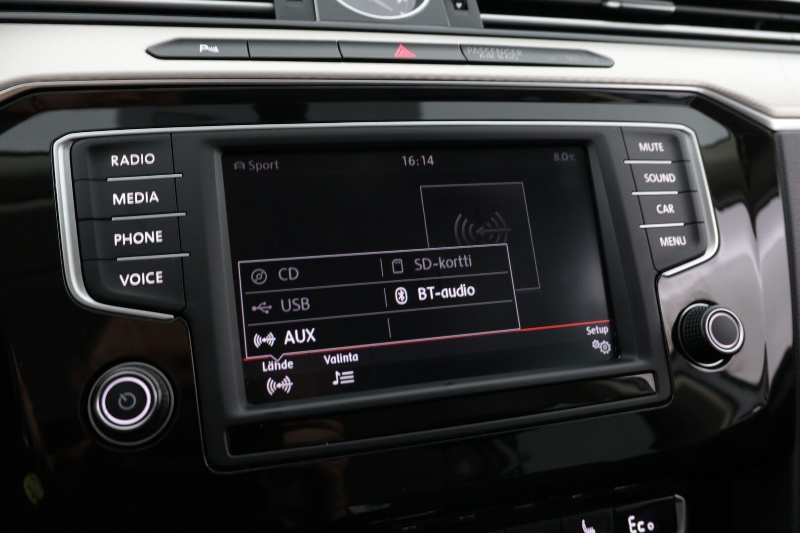 Volkswagen Passat 2016 Variant GTE Plug-In Hybrid 160 kW (218 hv) DSG-automaatti - *Tästä timanttinen luottopeli vaihdetulla akulla!*