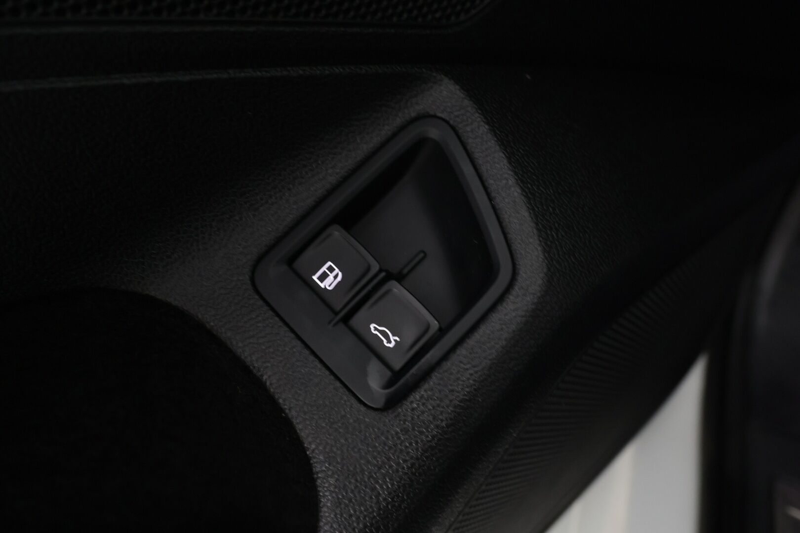 Volkswagen Passat 2016 Variant GTE Plug-In Hybrid 160 kW (218 hv) DSG-automaatti - *Tästä timanttinen luottopeli vaihdetulla akulla!*