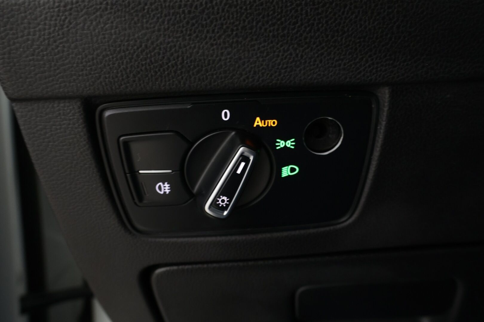 Volkswagen Passat 2016 Variant GTE Plug-In Hybrid 160 kW (218 hv) DSG-automaatti - *Tästä timanttinen luottopeli vaihdetulla akulla!*