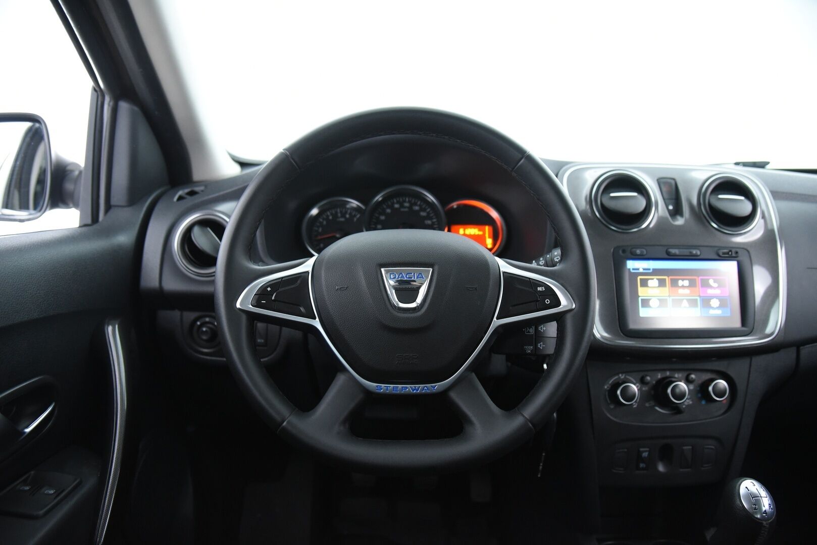 Dacia Logan MCV 2018 Stepway TCe 90 - Suomi-auto / Vakkari / Bluetooth / P.tutka 
